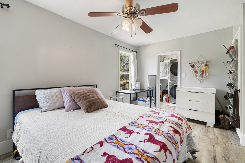 396 Ranch Rd 2721