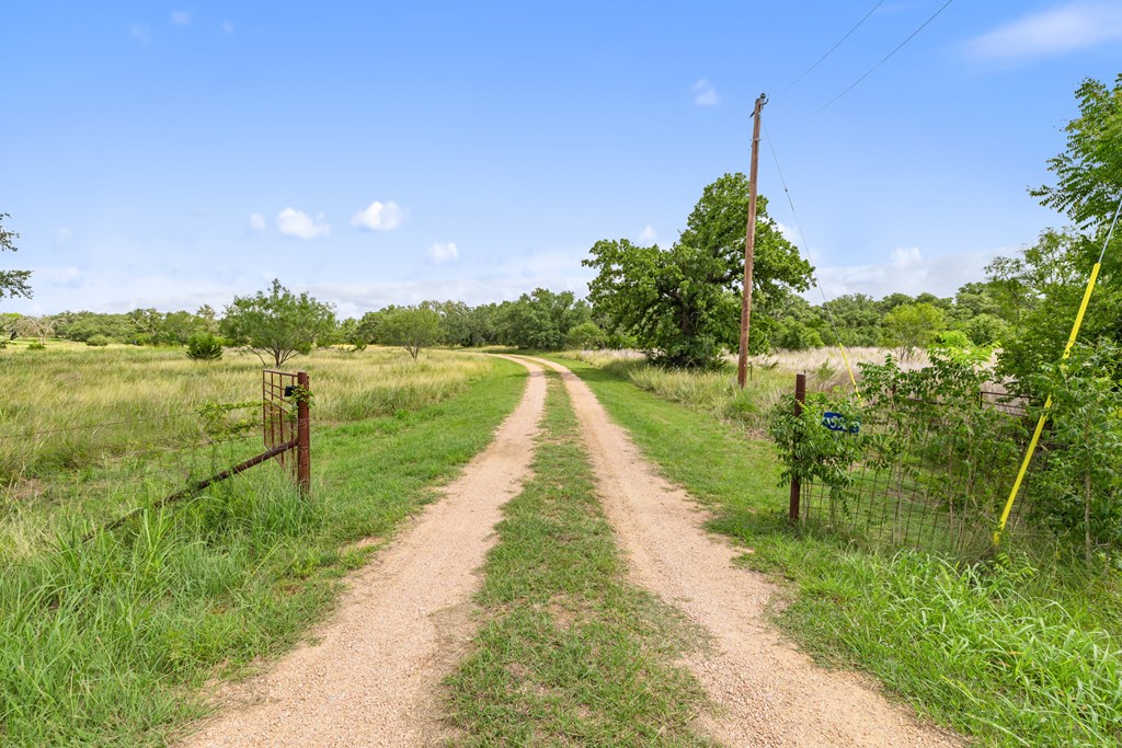 396 Ranch Rd 2721
