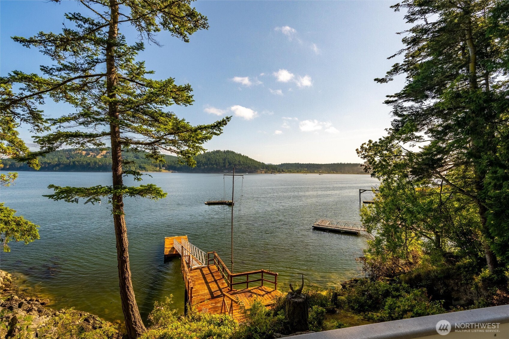 233 Chinook Way