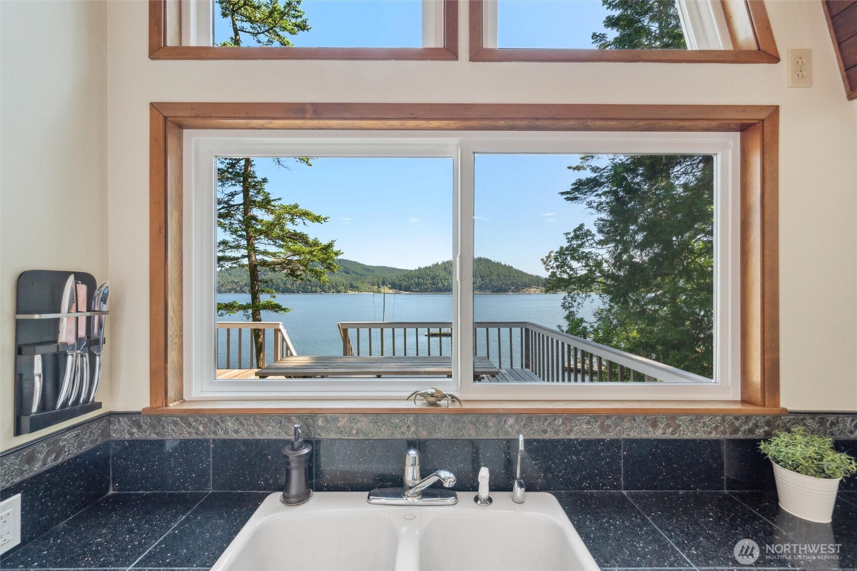 233 Chinook Way