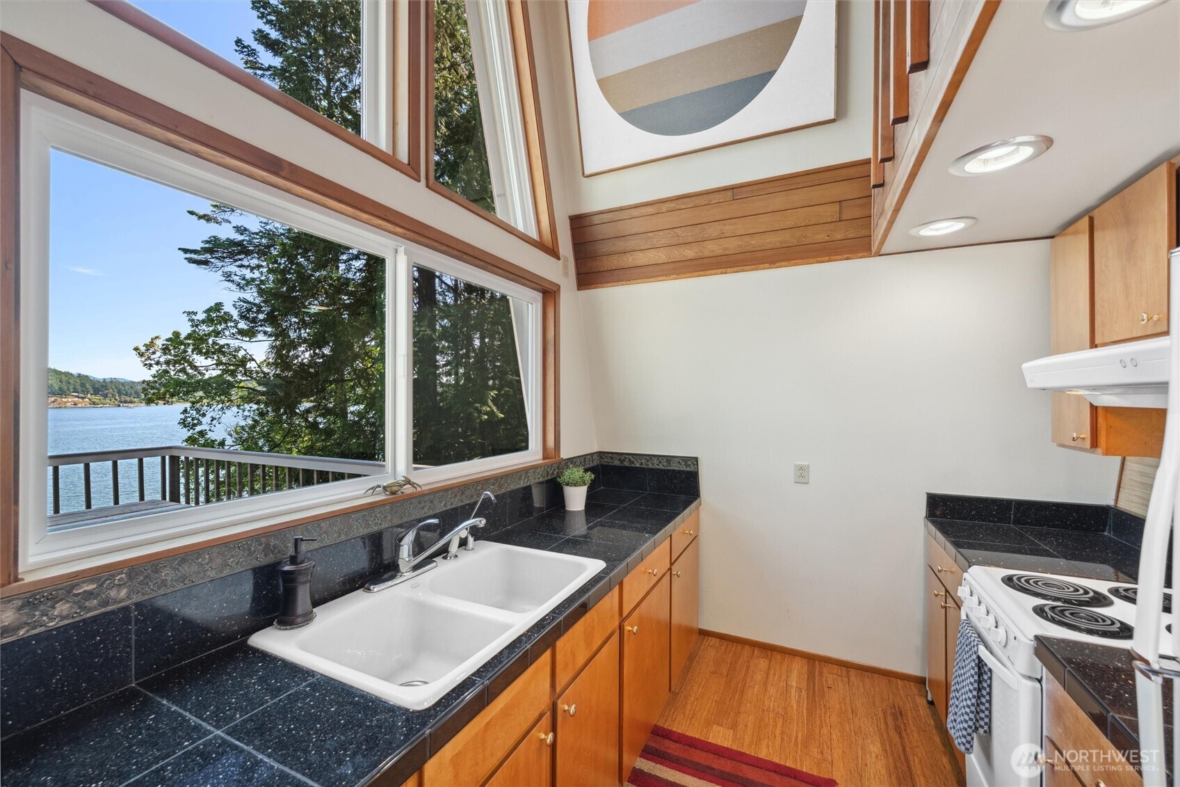 233 Chinook Way