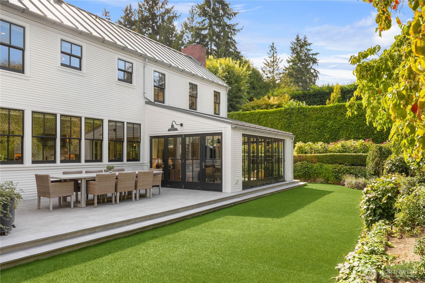 2206 Evergreen Point Road