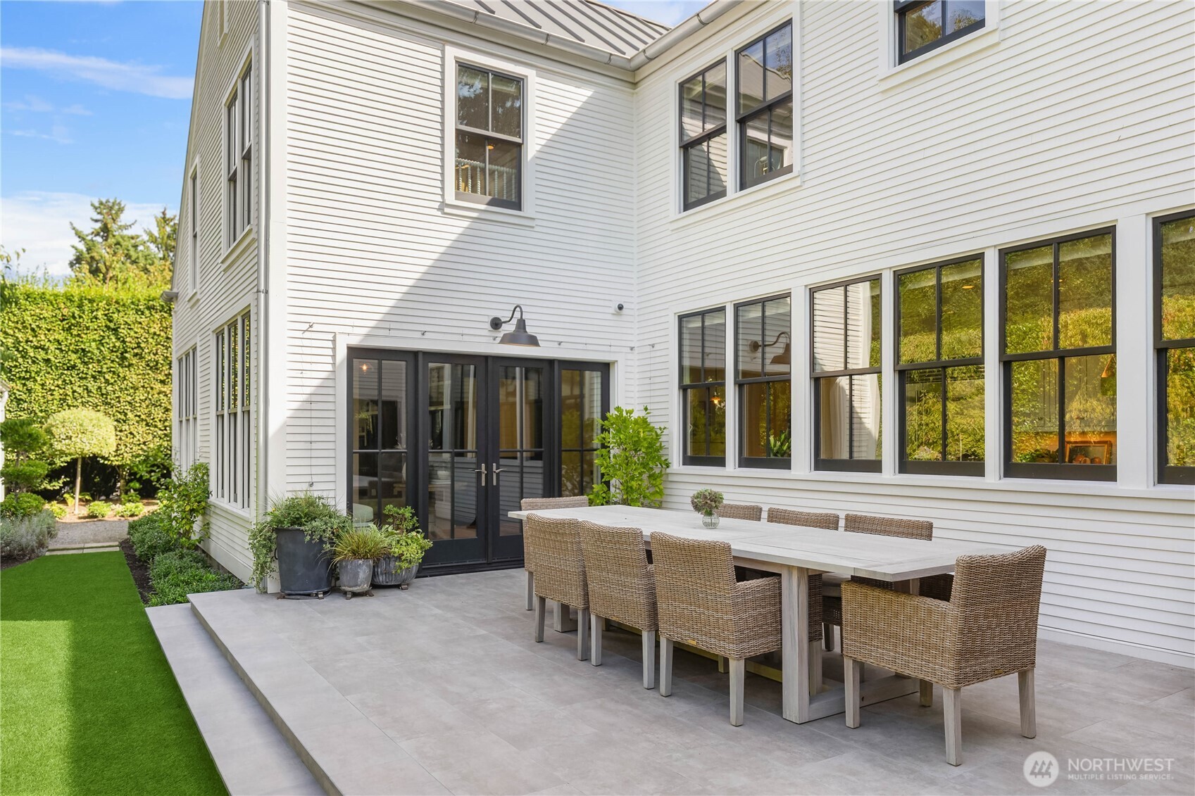 2206 Evergreen Point Road