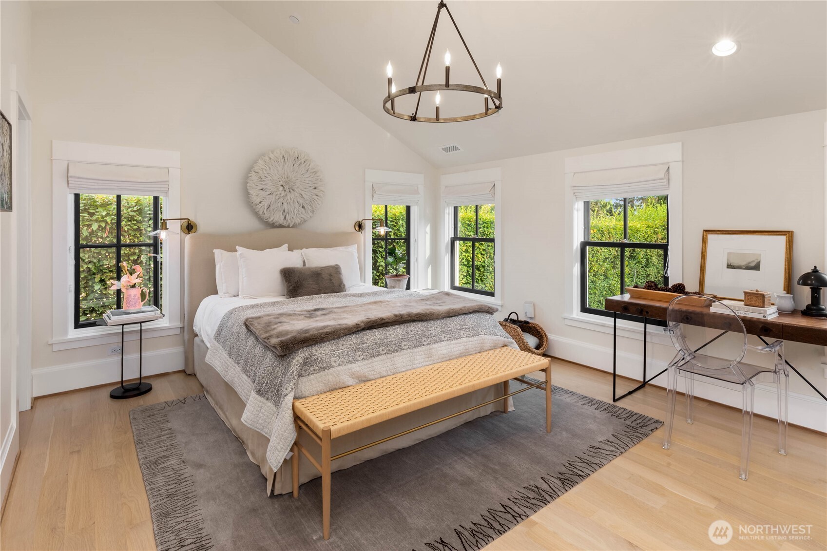 2206 Evergreen Point Road