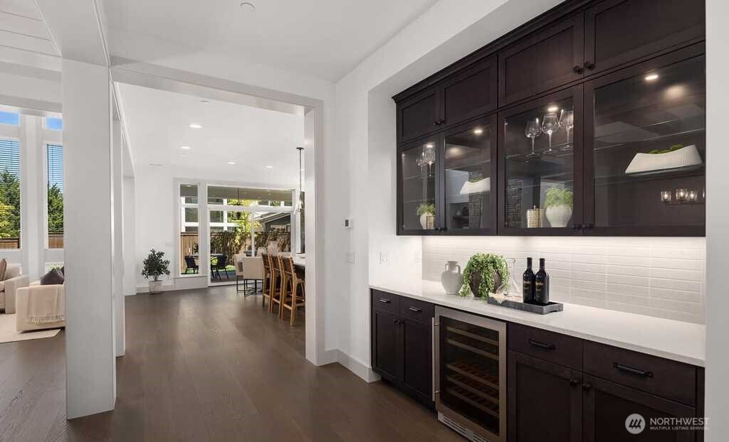 15810 NE 49th Street