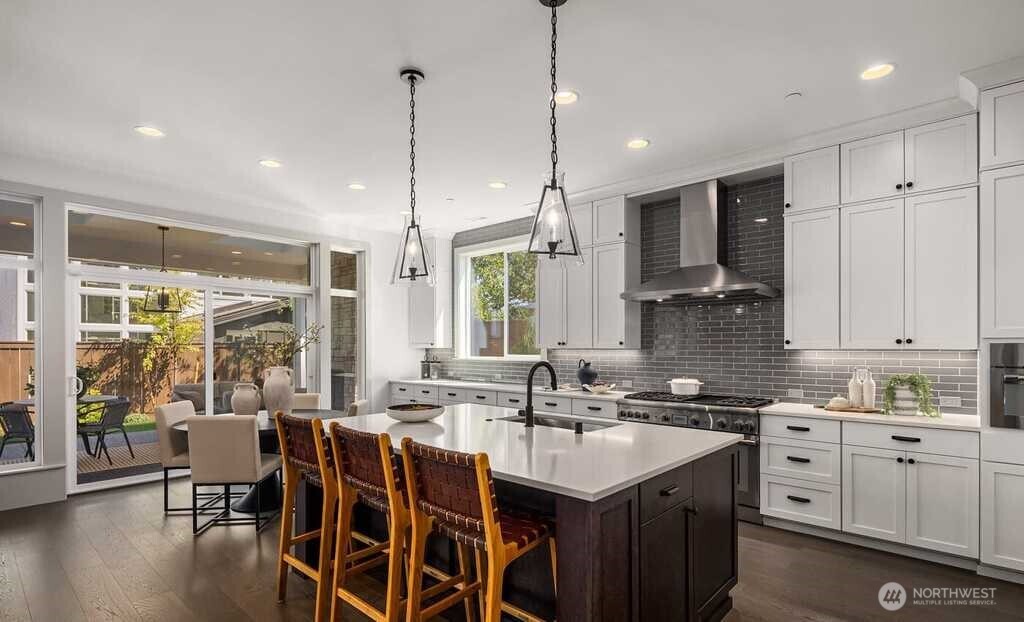 15810 NE 49th Street