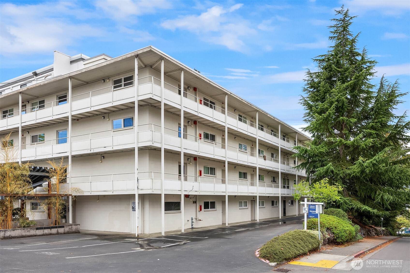 201 2nd Street S Unit: 103