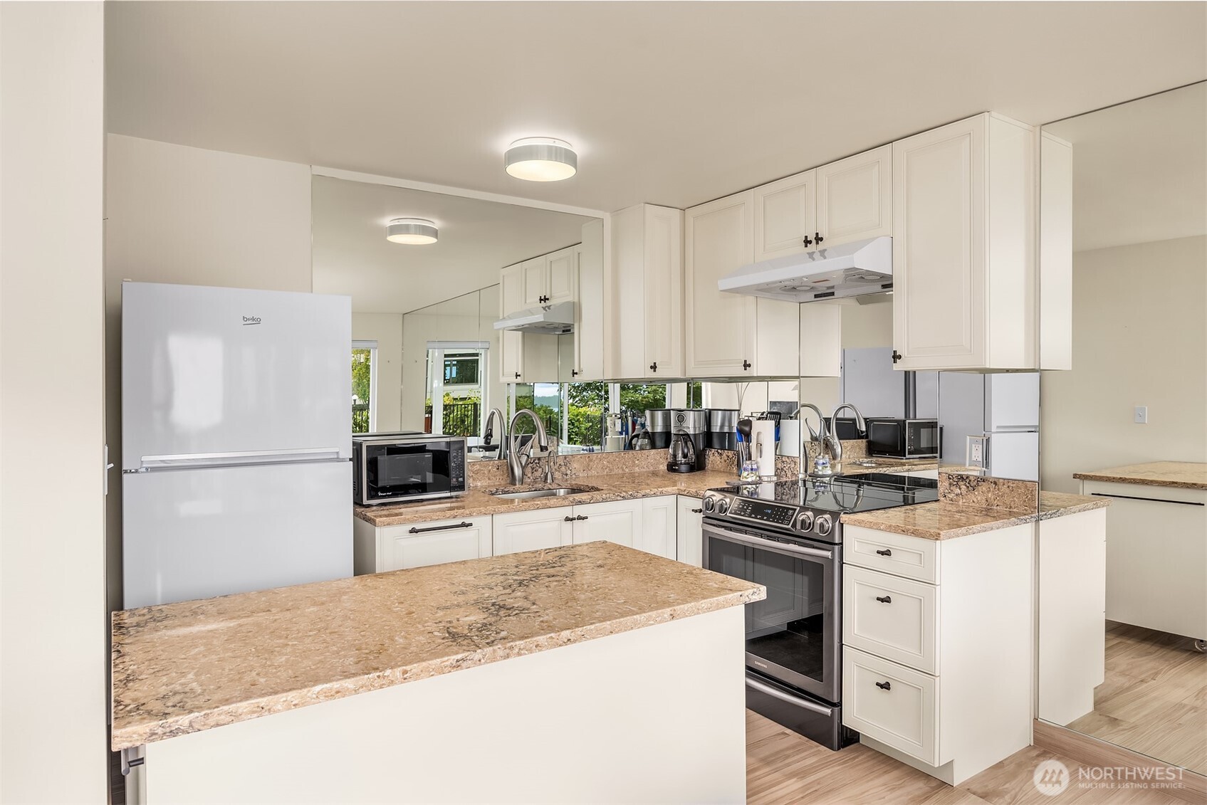 201 2nd Street S Unit: 103