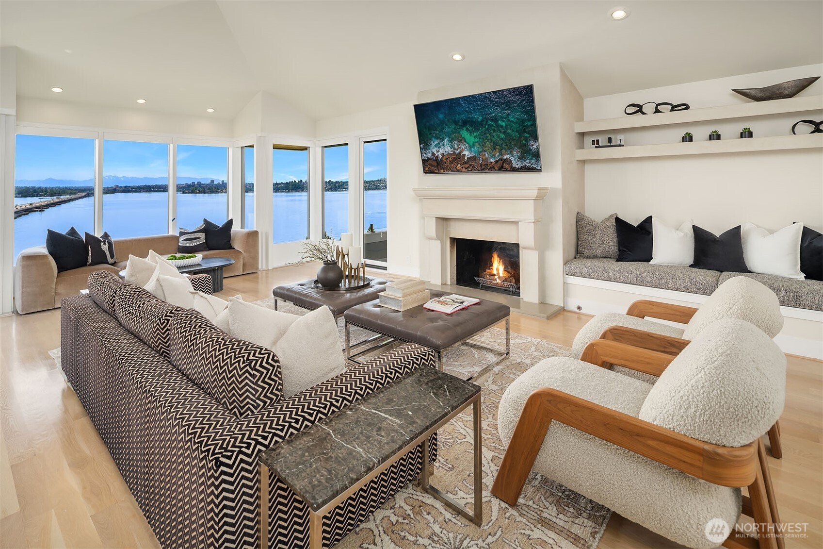3223 Evergreen Point Road