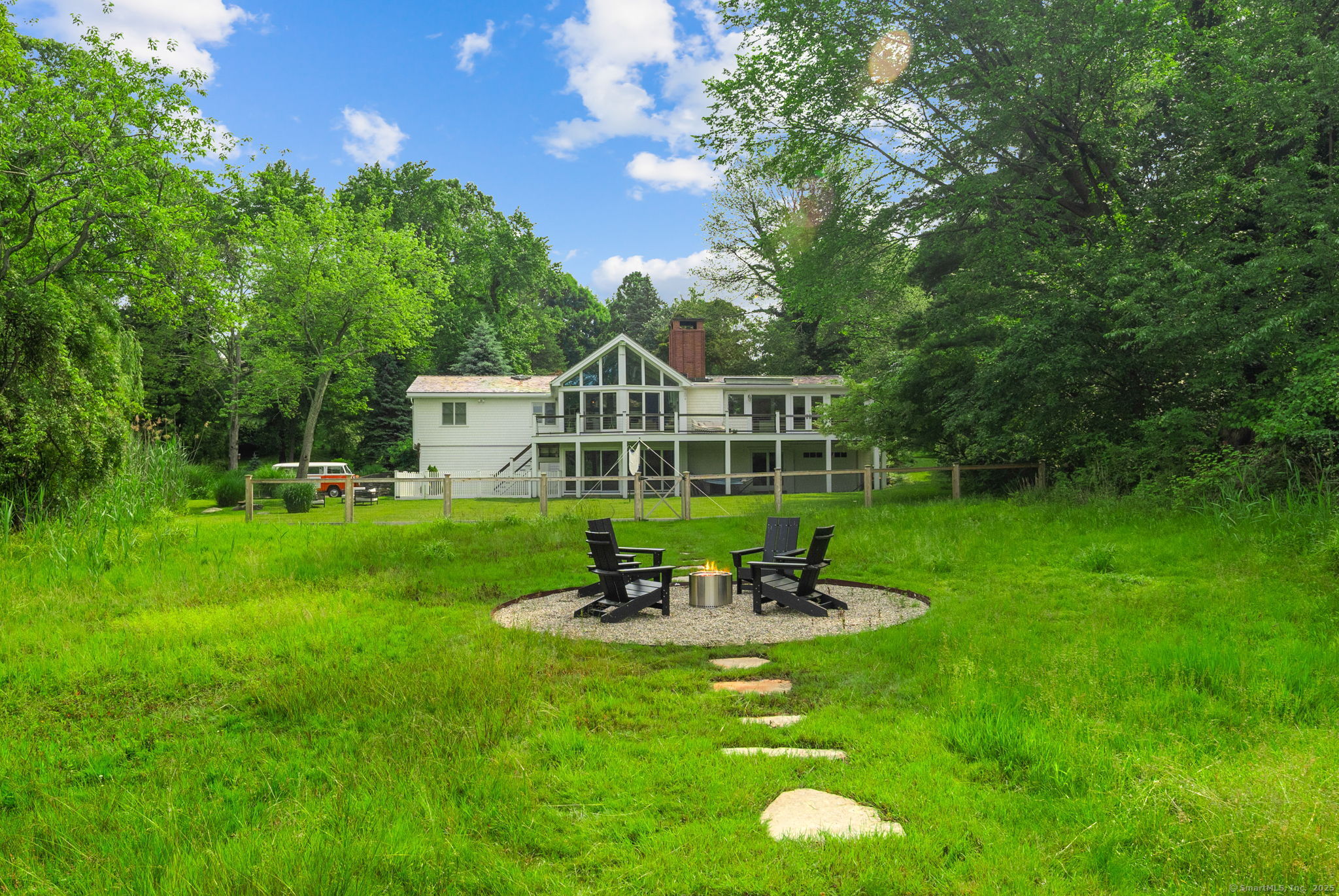 4 Shagbark Road