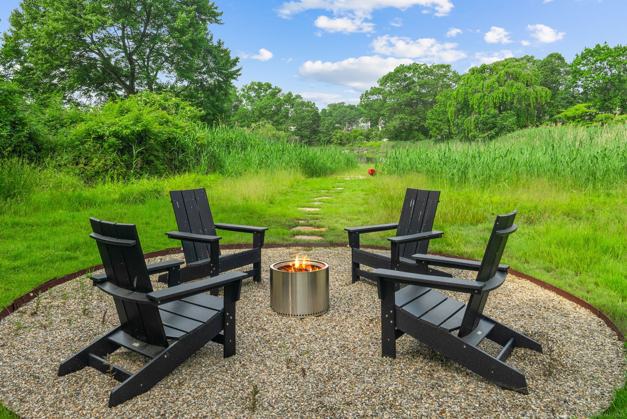 4 Shagbark Road