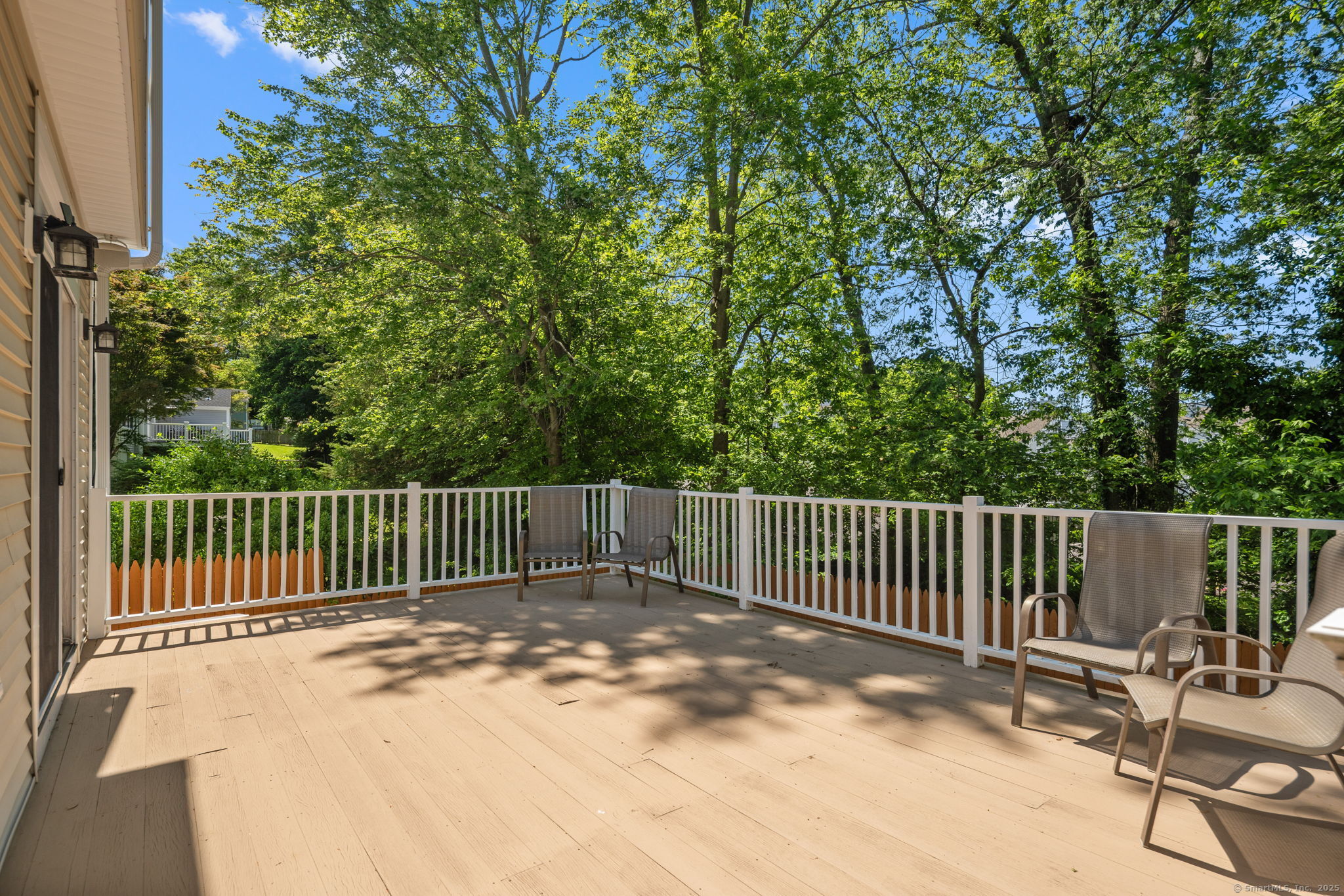 9 Knollwood Road