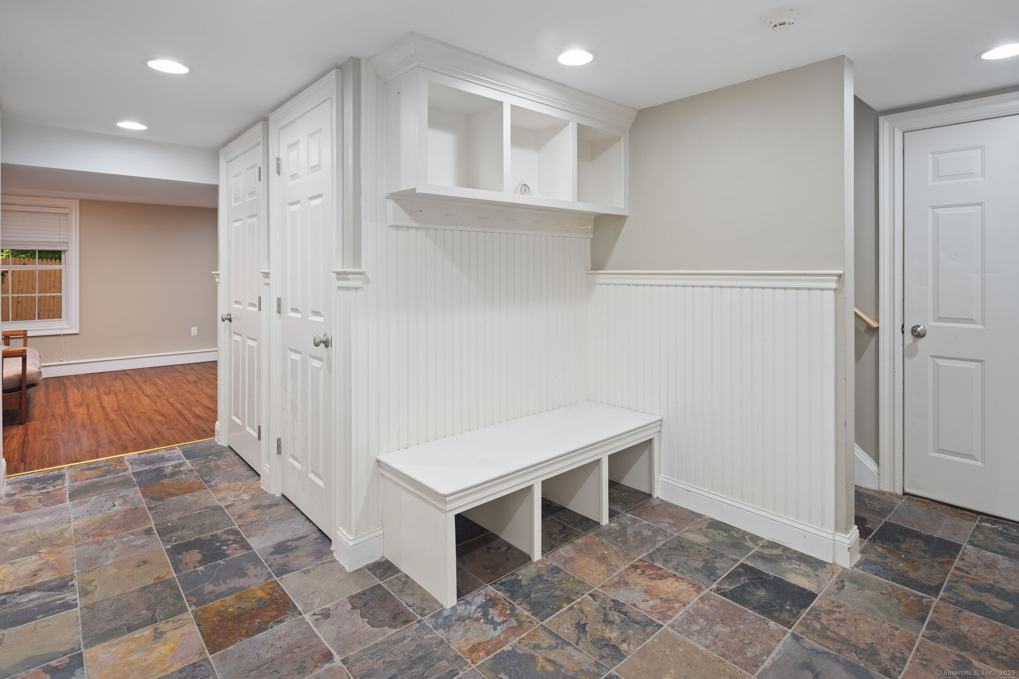 9 Knollwood Road