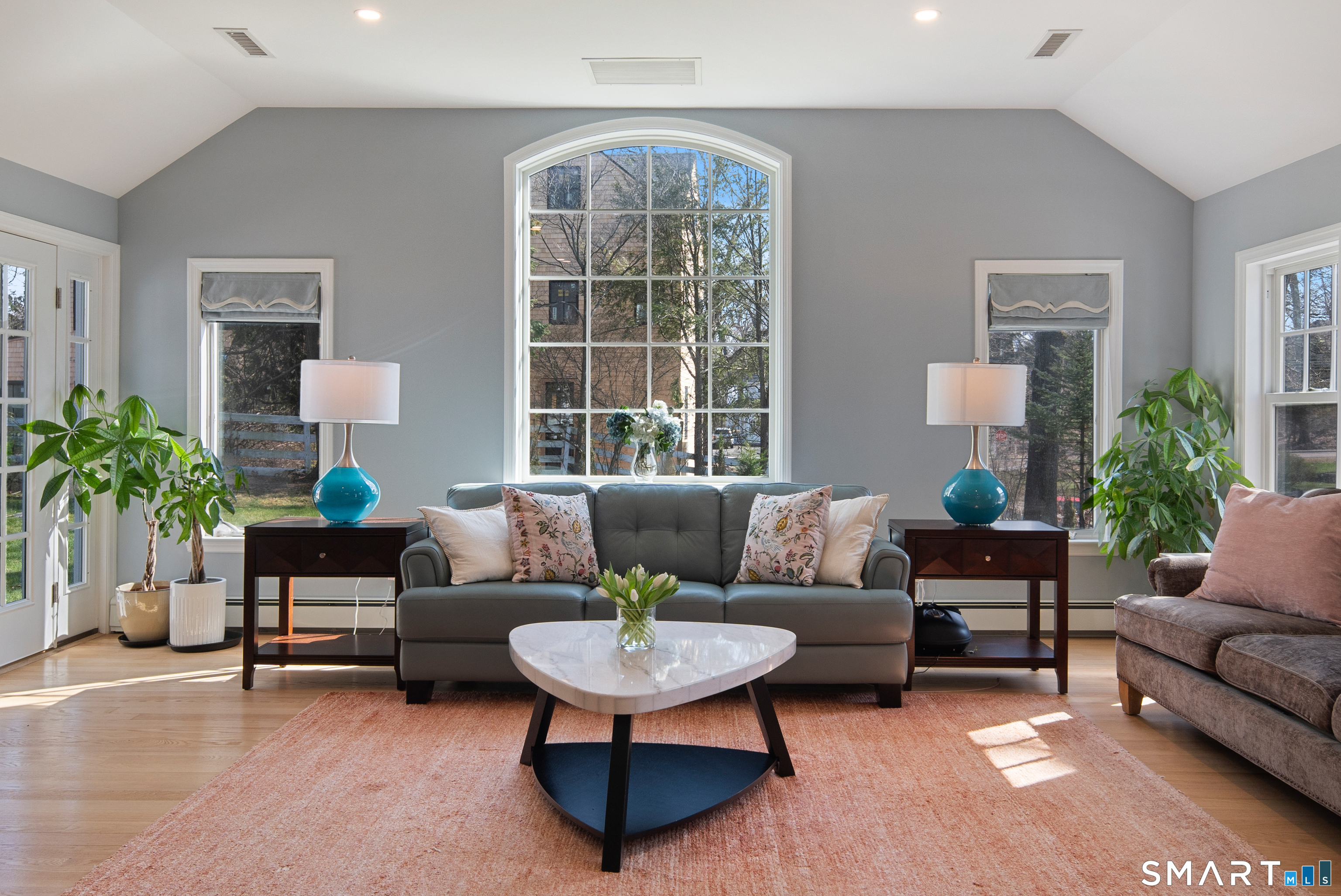 8 Ledge Road