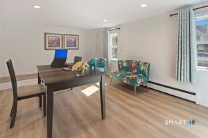 8 Ledge Road