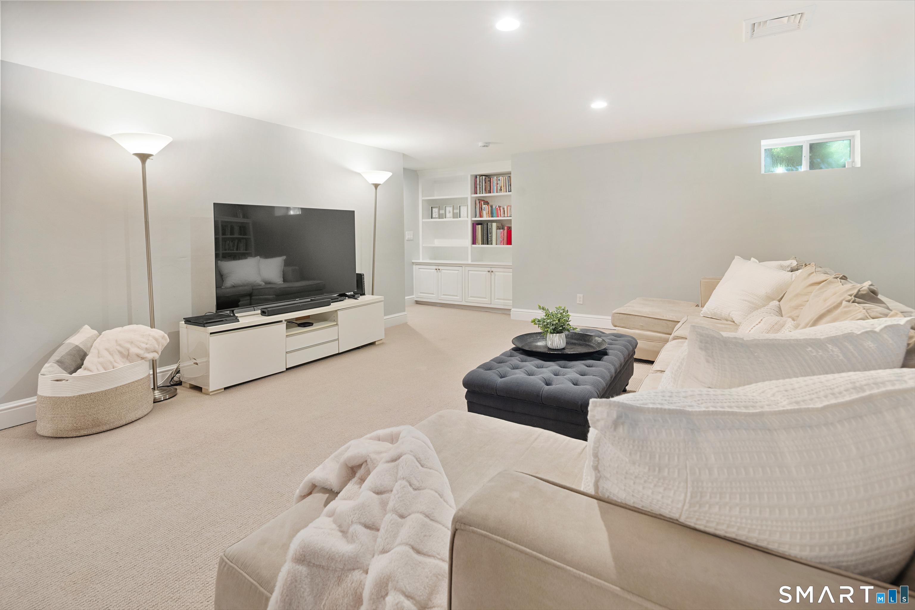 16 Overbrook Lane