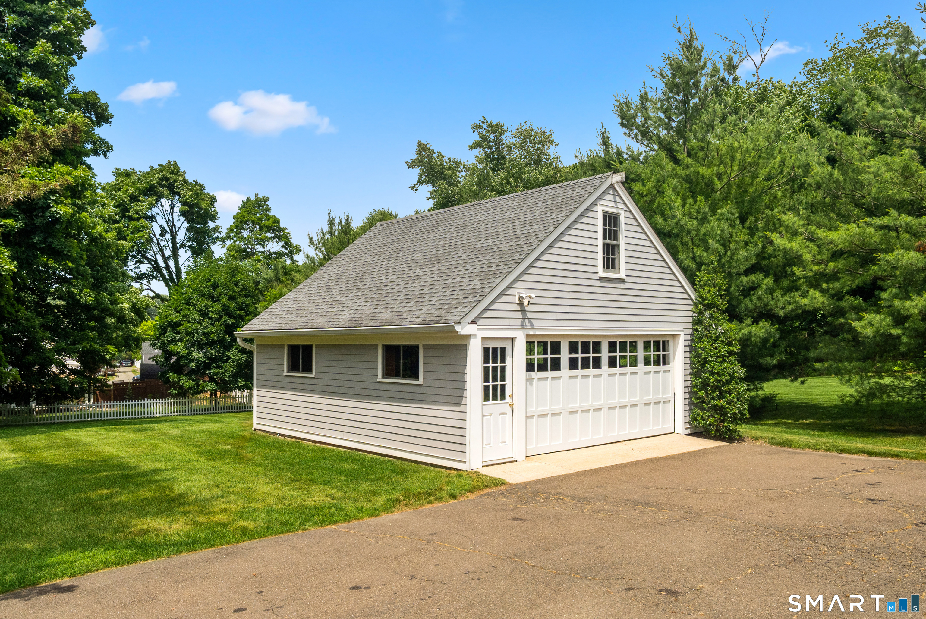 62 Camp Avenue
