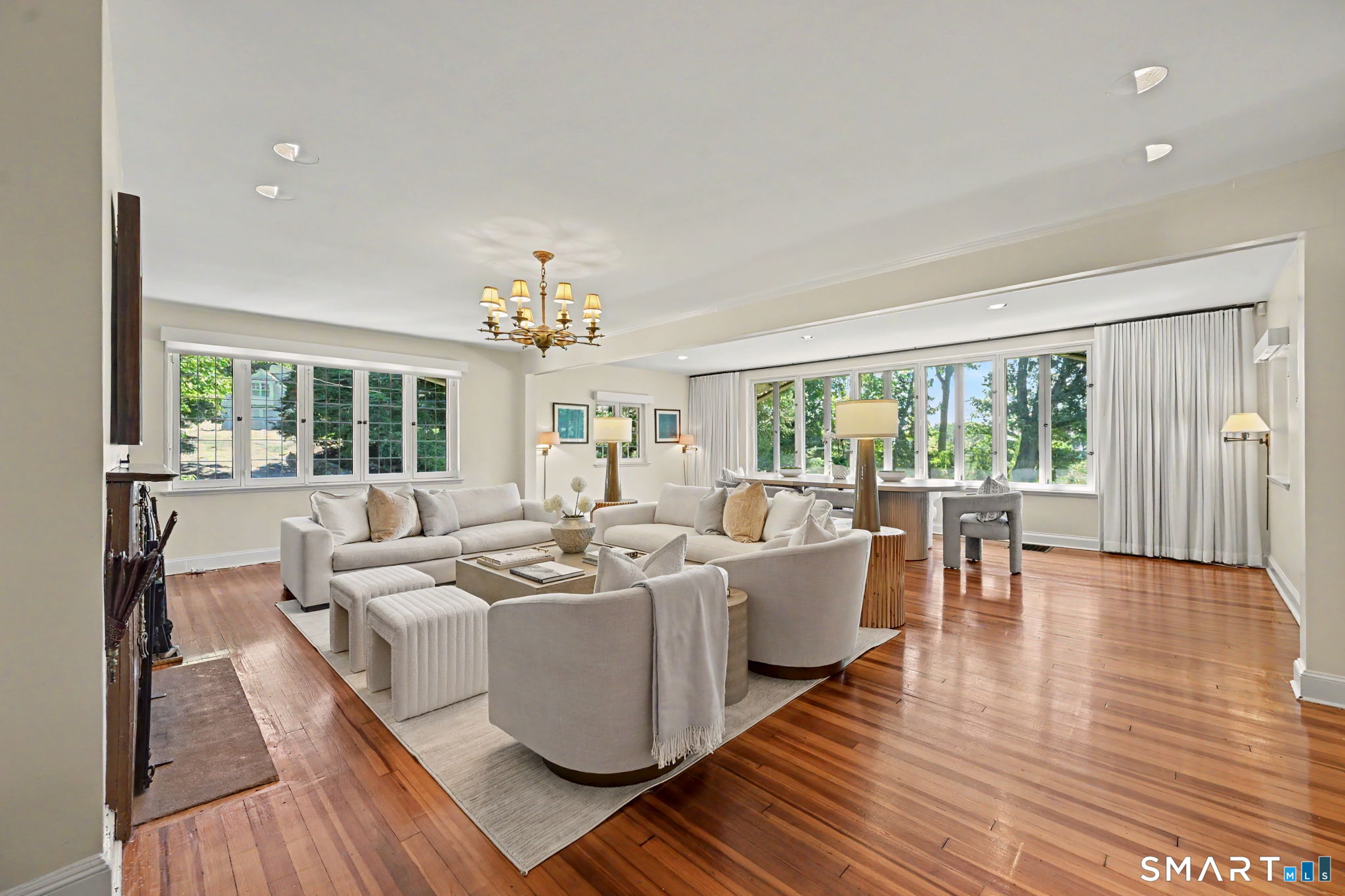 1 Woodland Road