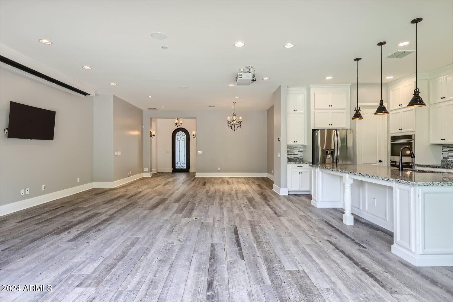 1446 W REDONDO Drive