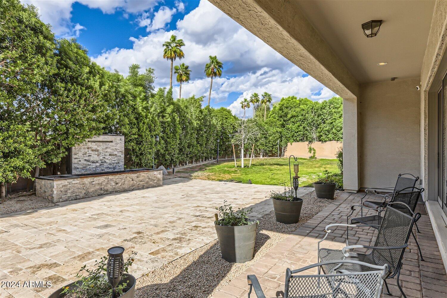 1446 W REDONDO Drive