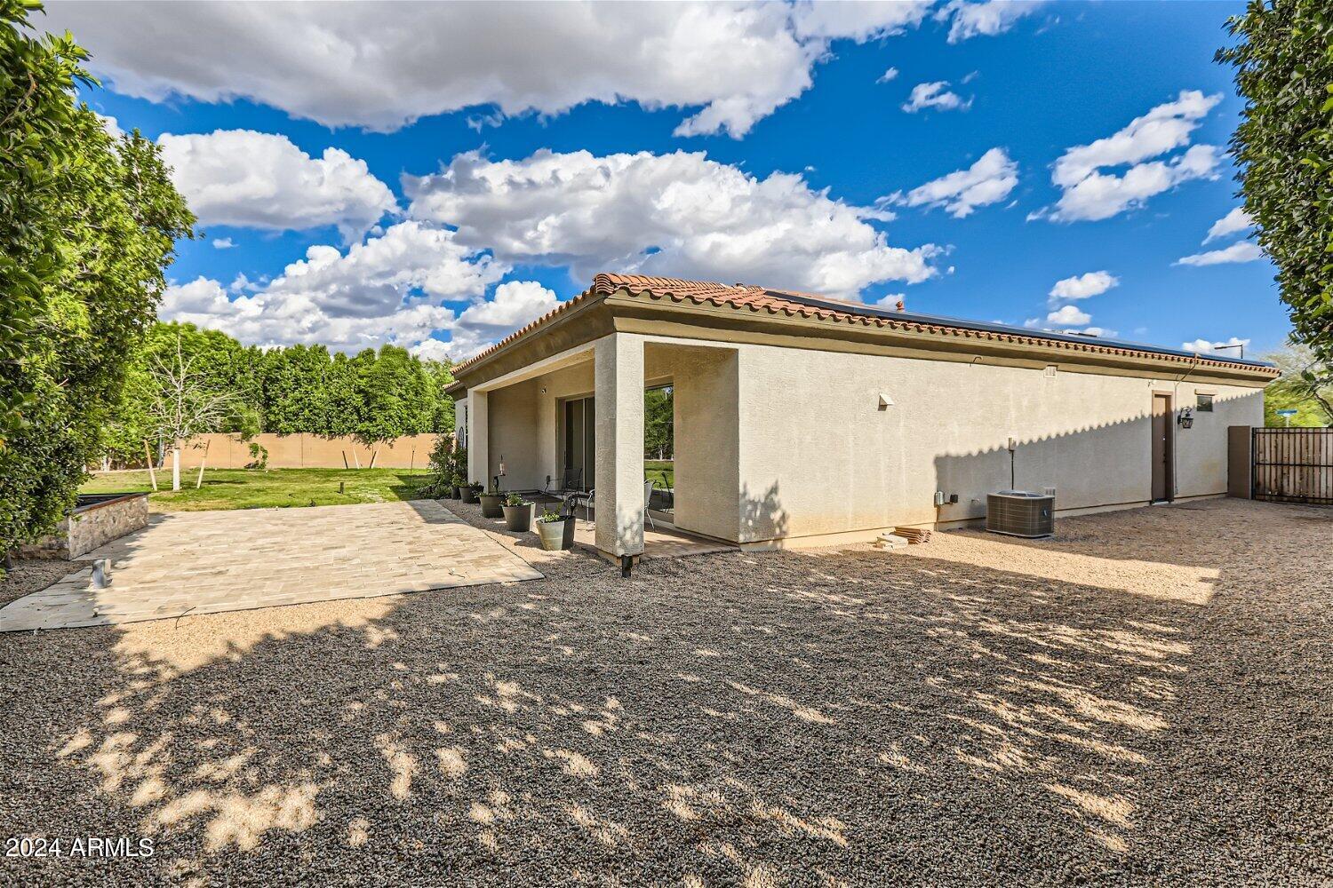 1446 W REDONDO Drive