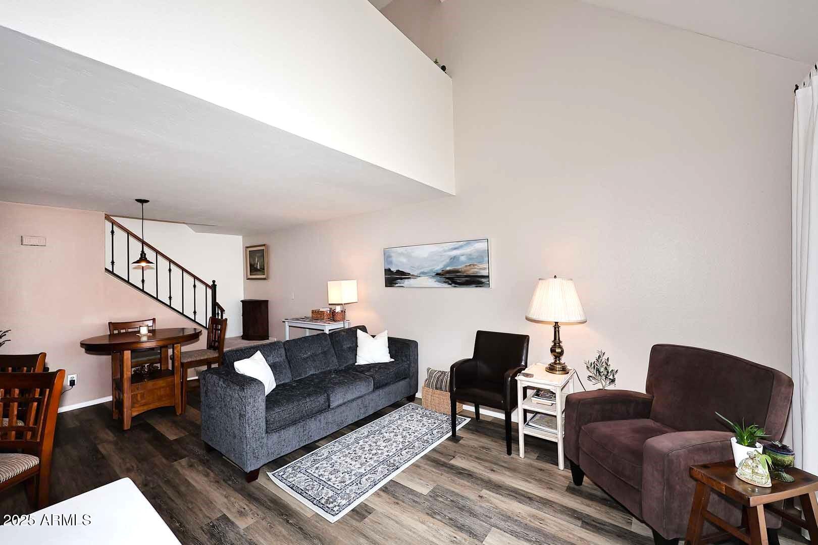 6810 S SNYDER Lane