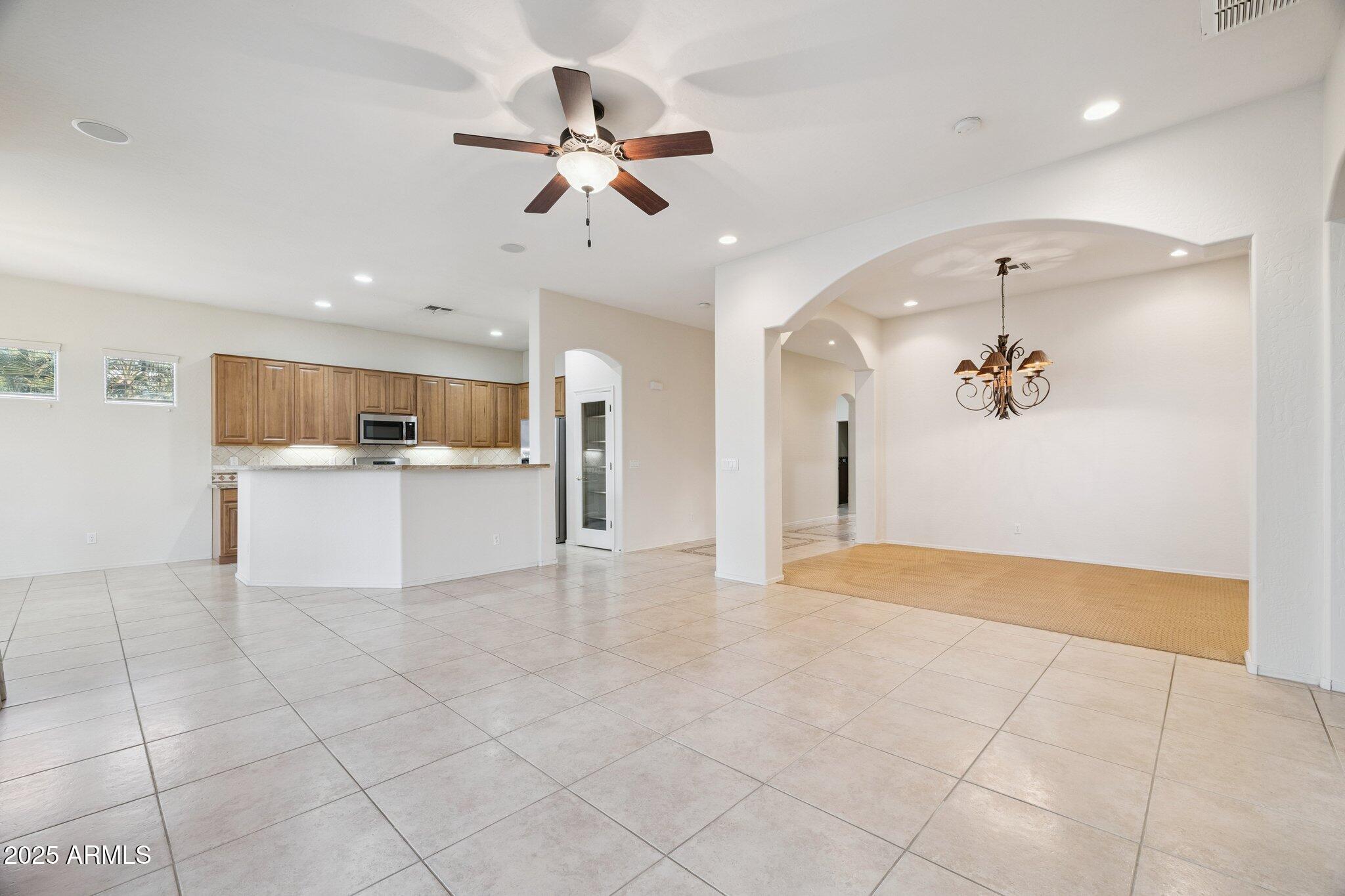 10302 W SUPERIOR Avenue