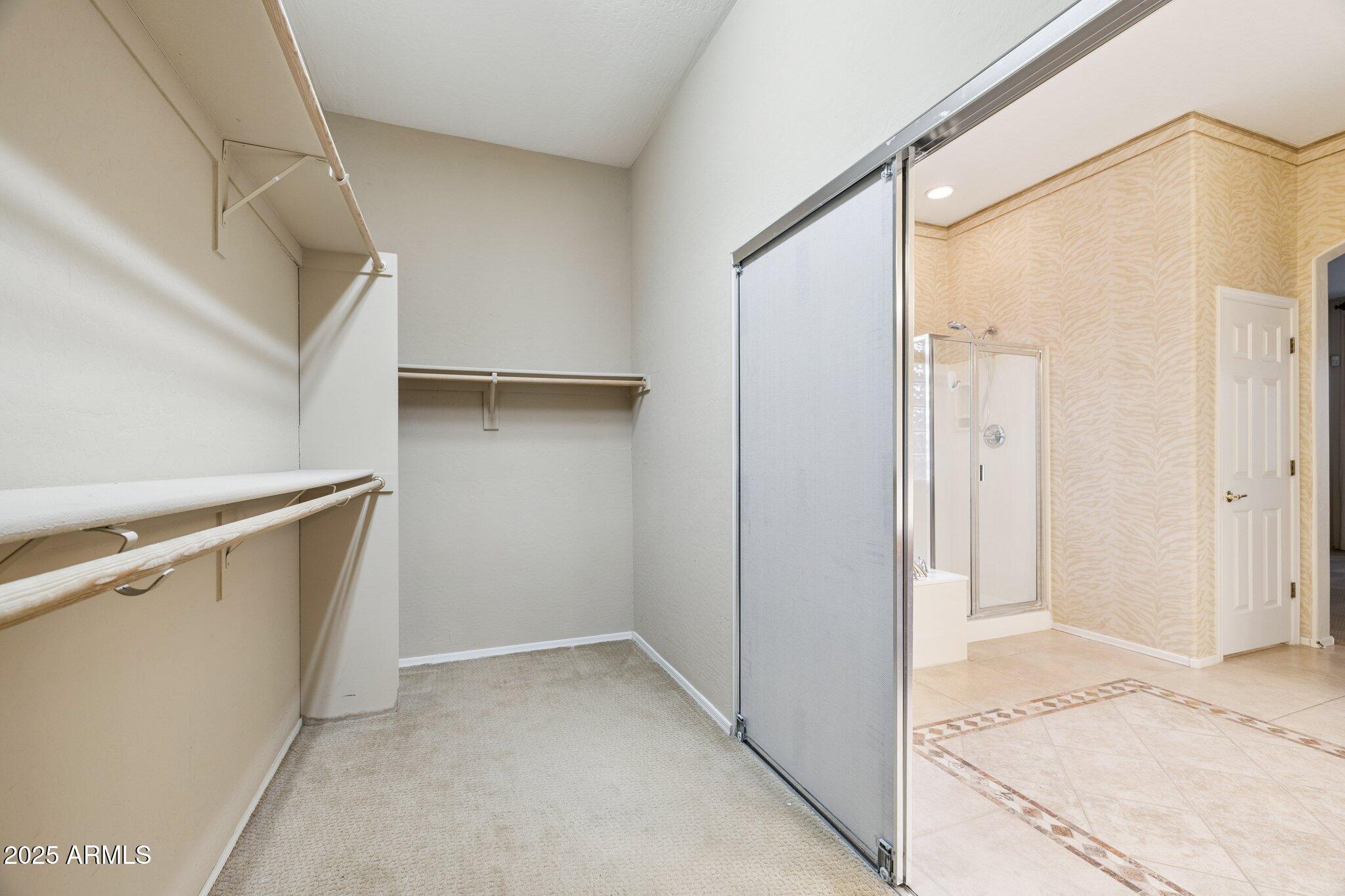 10302 W SUPERIOR Avenue