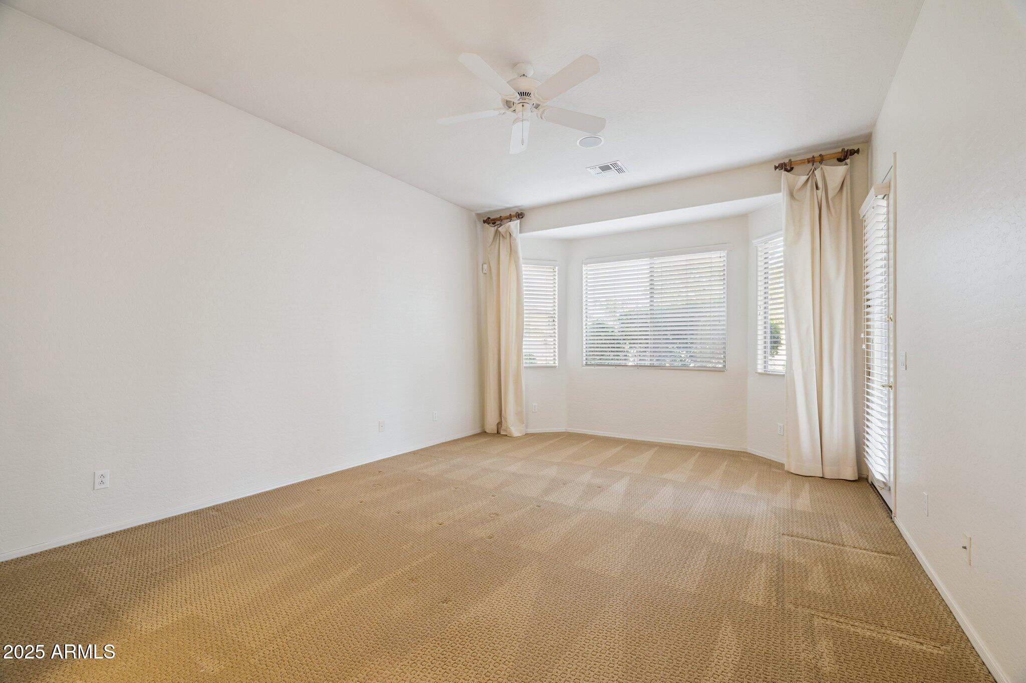 10302 W SUPERIOR Avenue