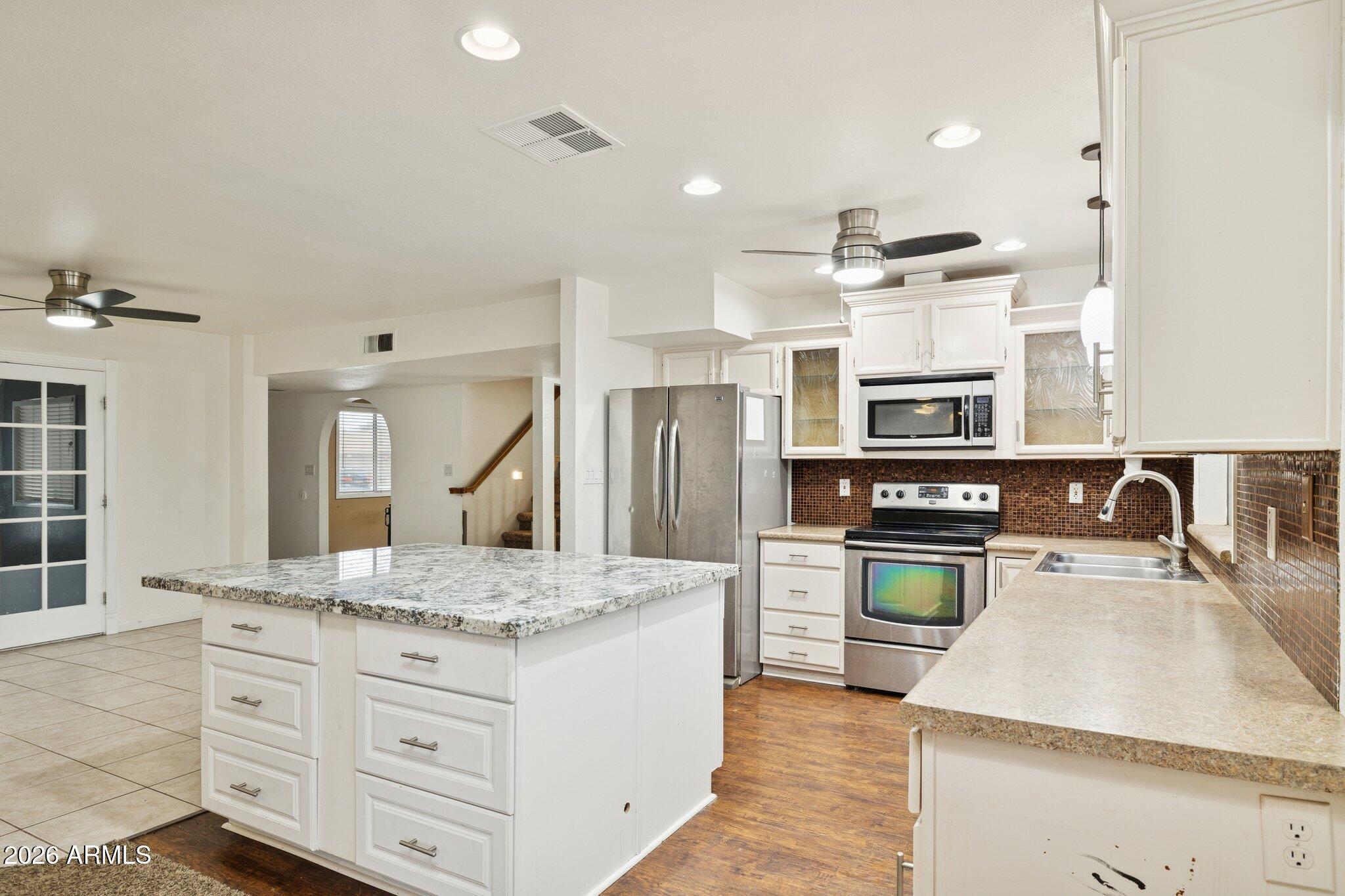 4152 W DANBURY Drive W