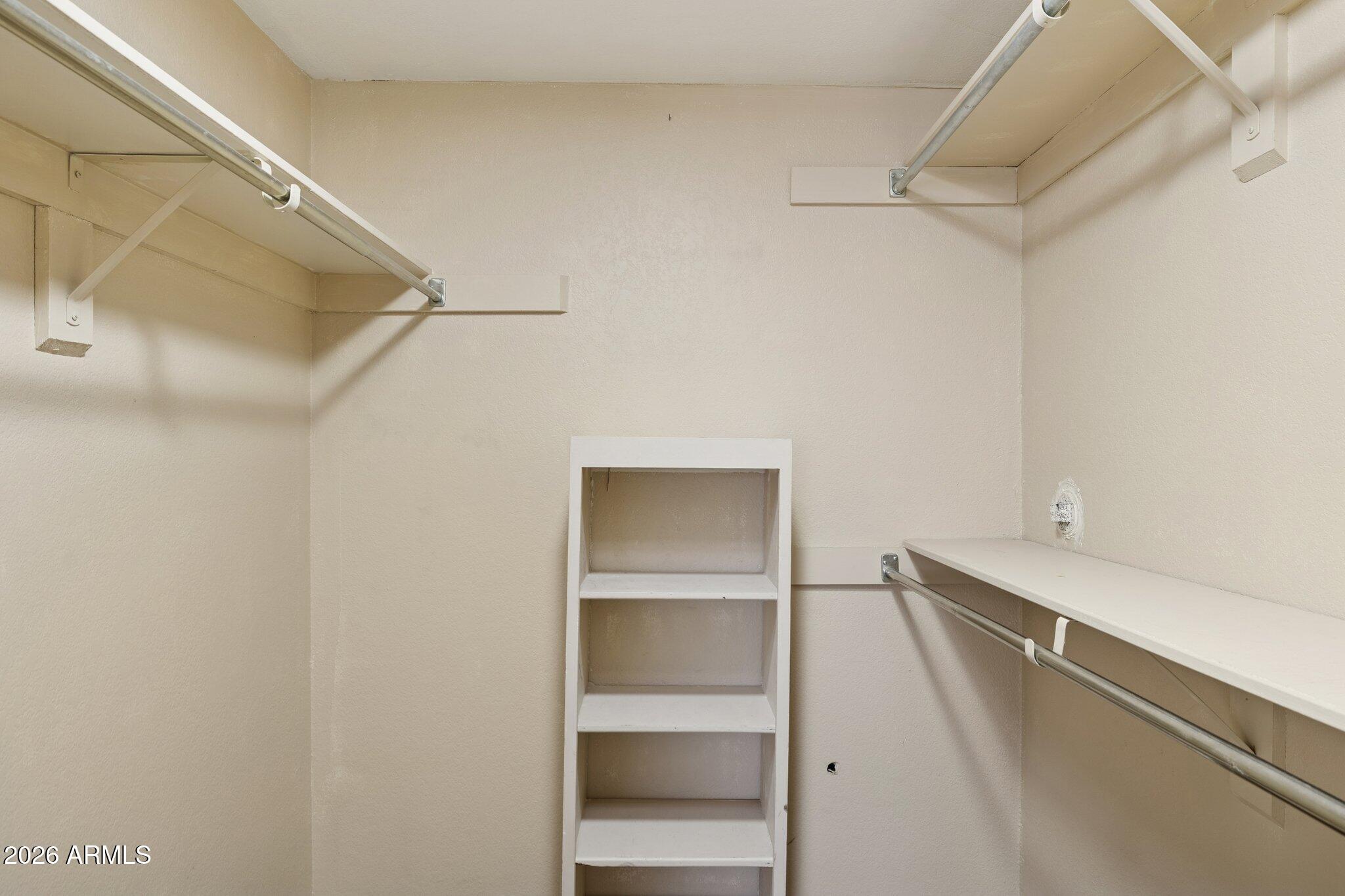 4152 W DANBURY Drive W