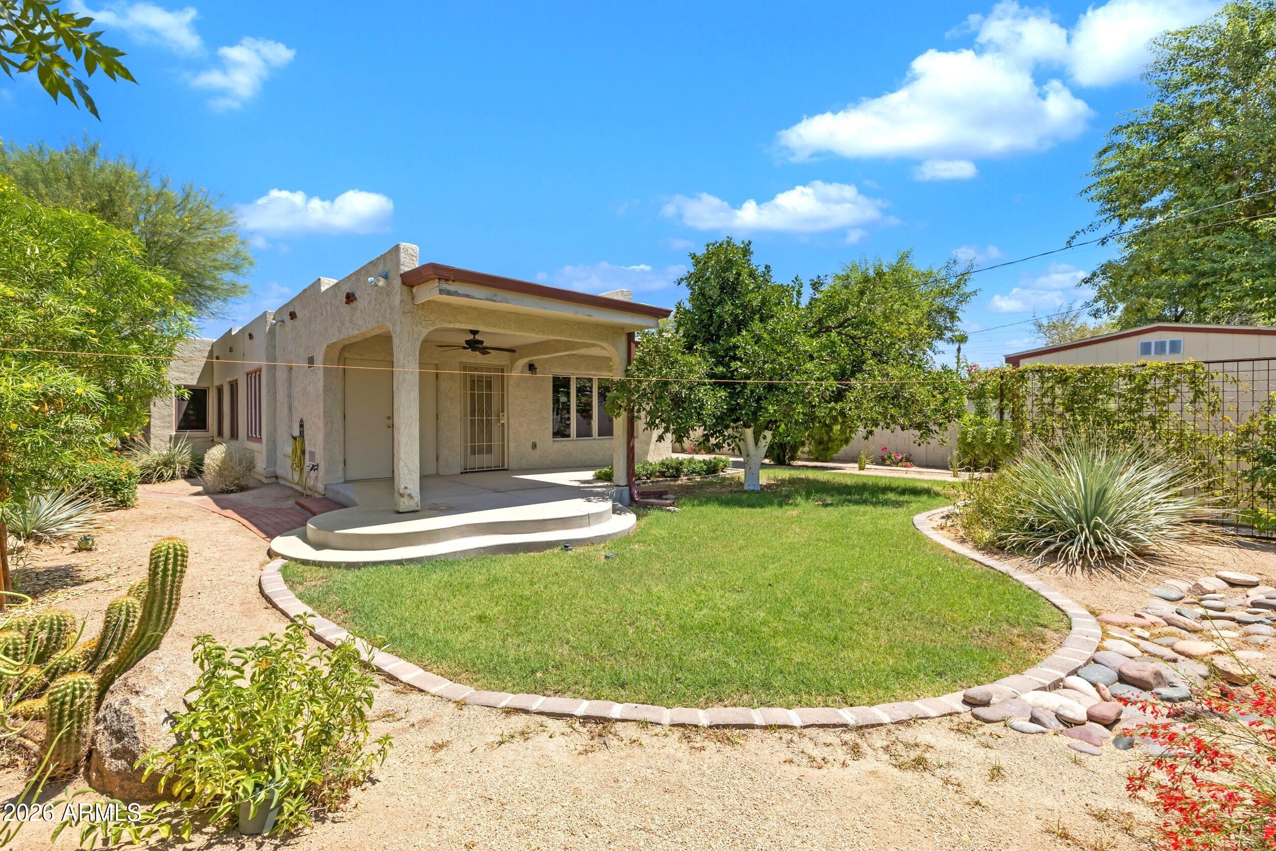 1521 E Flower Street