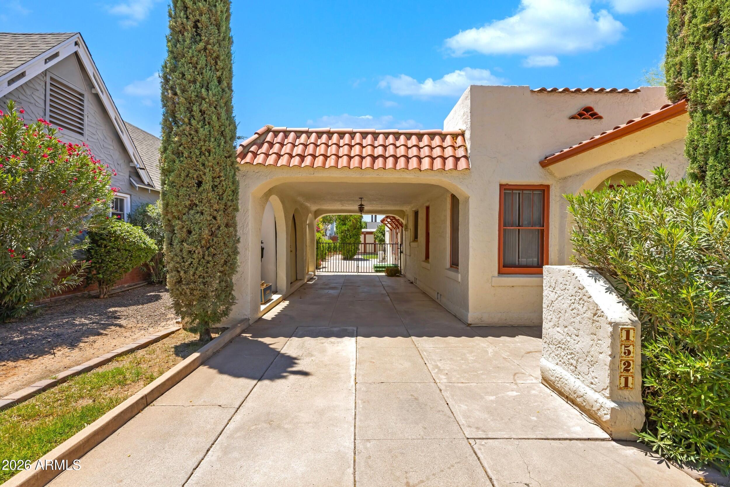 1521 E Flower Street