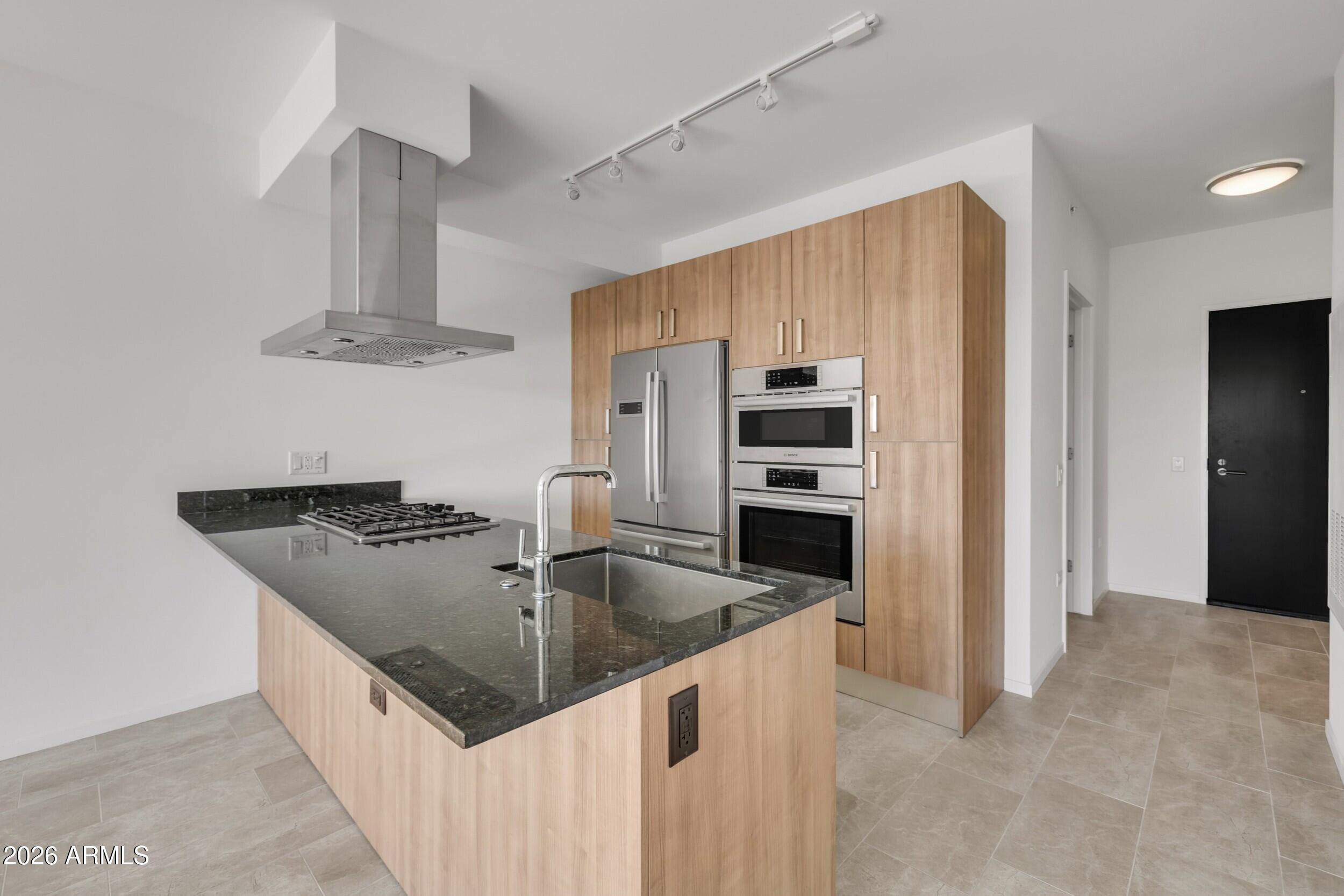 7120 E KIERLAND Boulevard 509