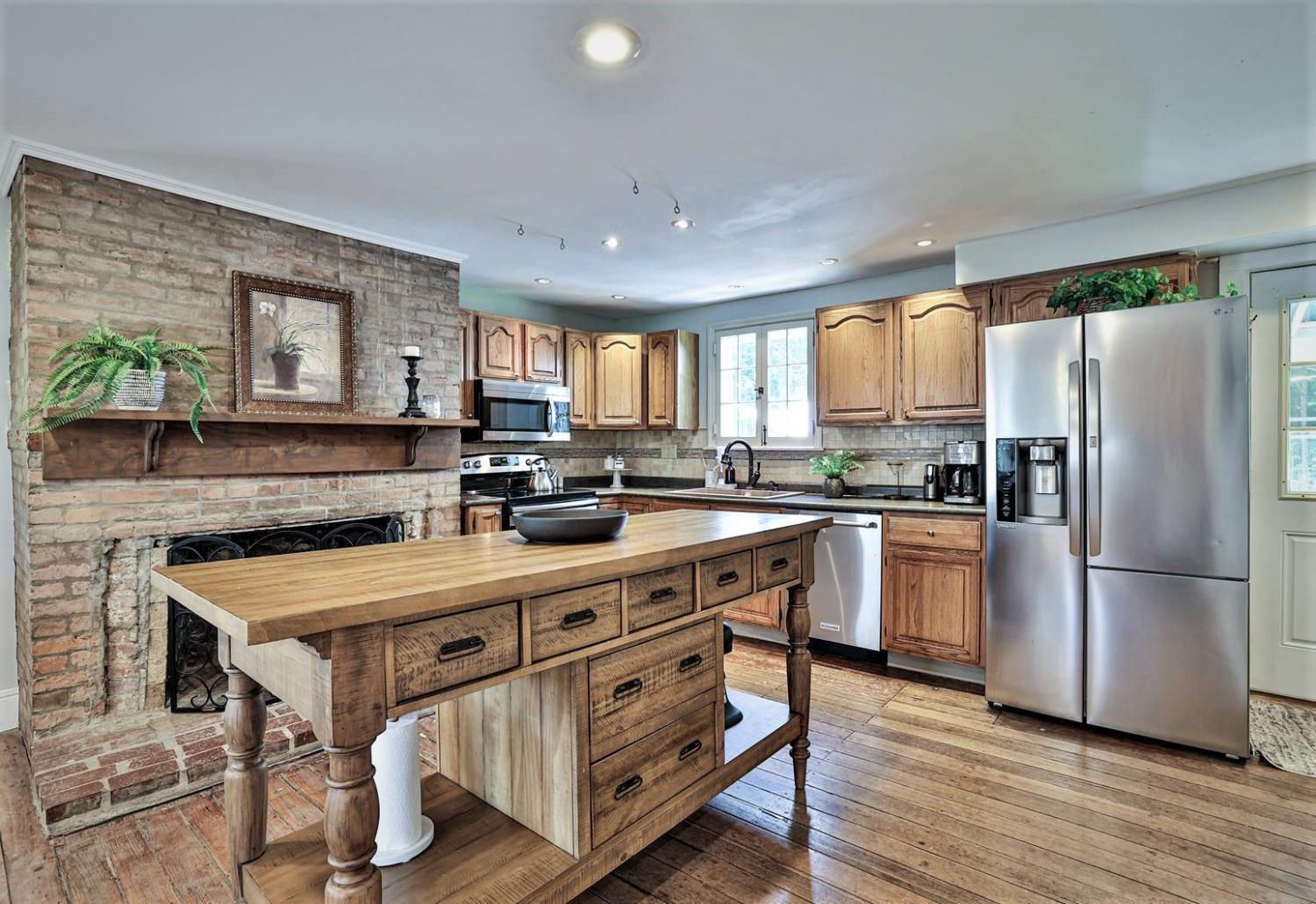 3810 Fulton Grove Road