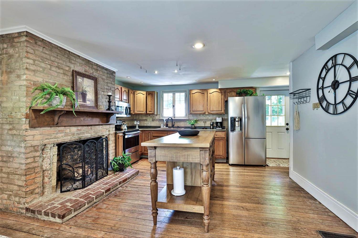 3810 Fulton Grove Road