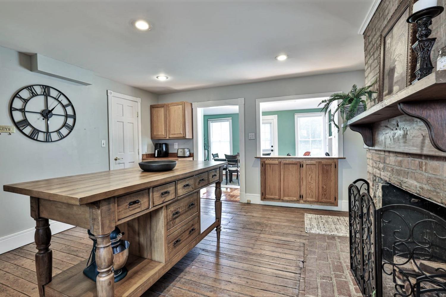 3810 Fulton Grove Road