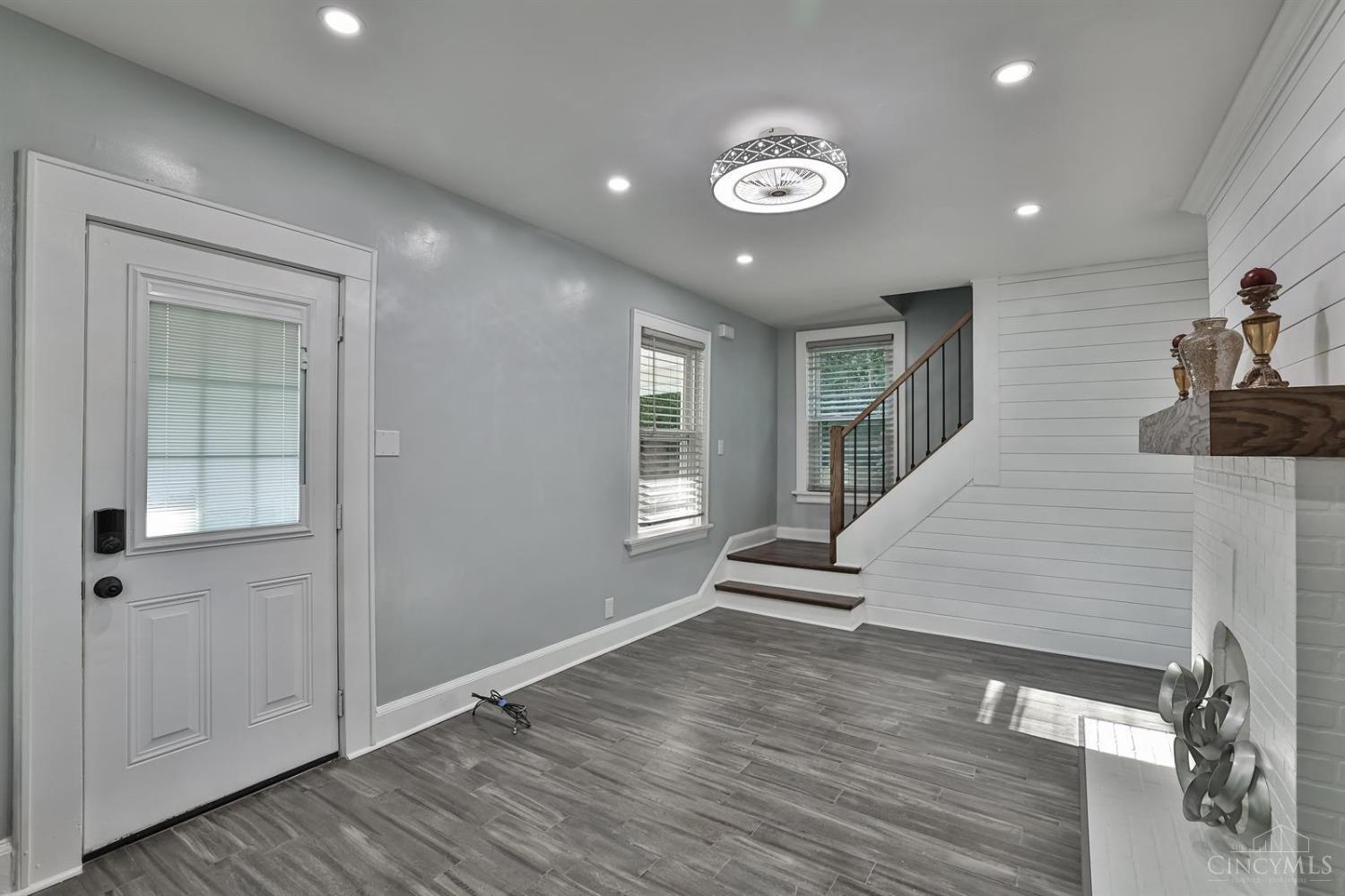 5725 Sierra Park Place