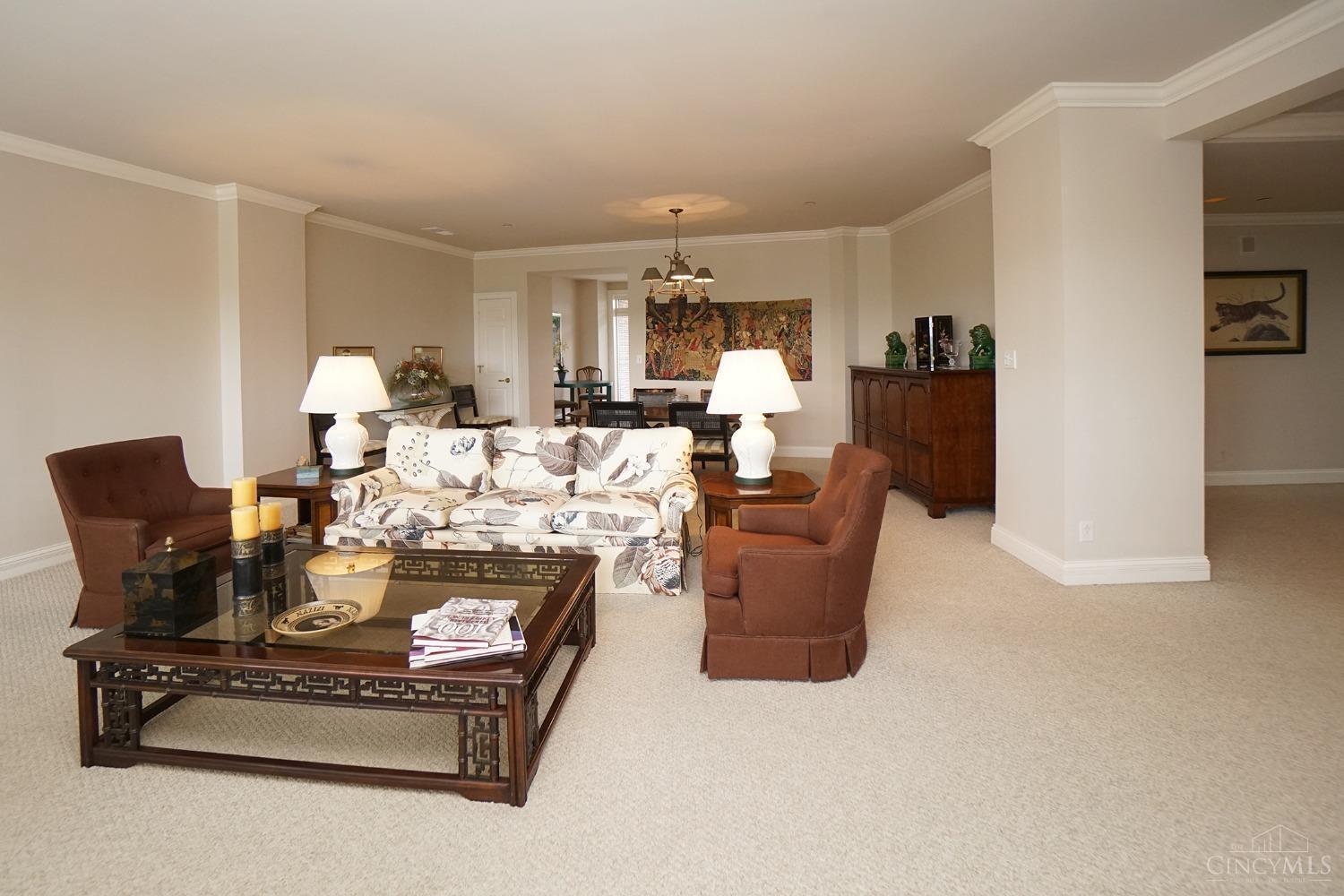 900 Adams Crossing 5400