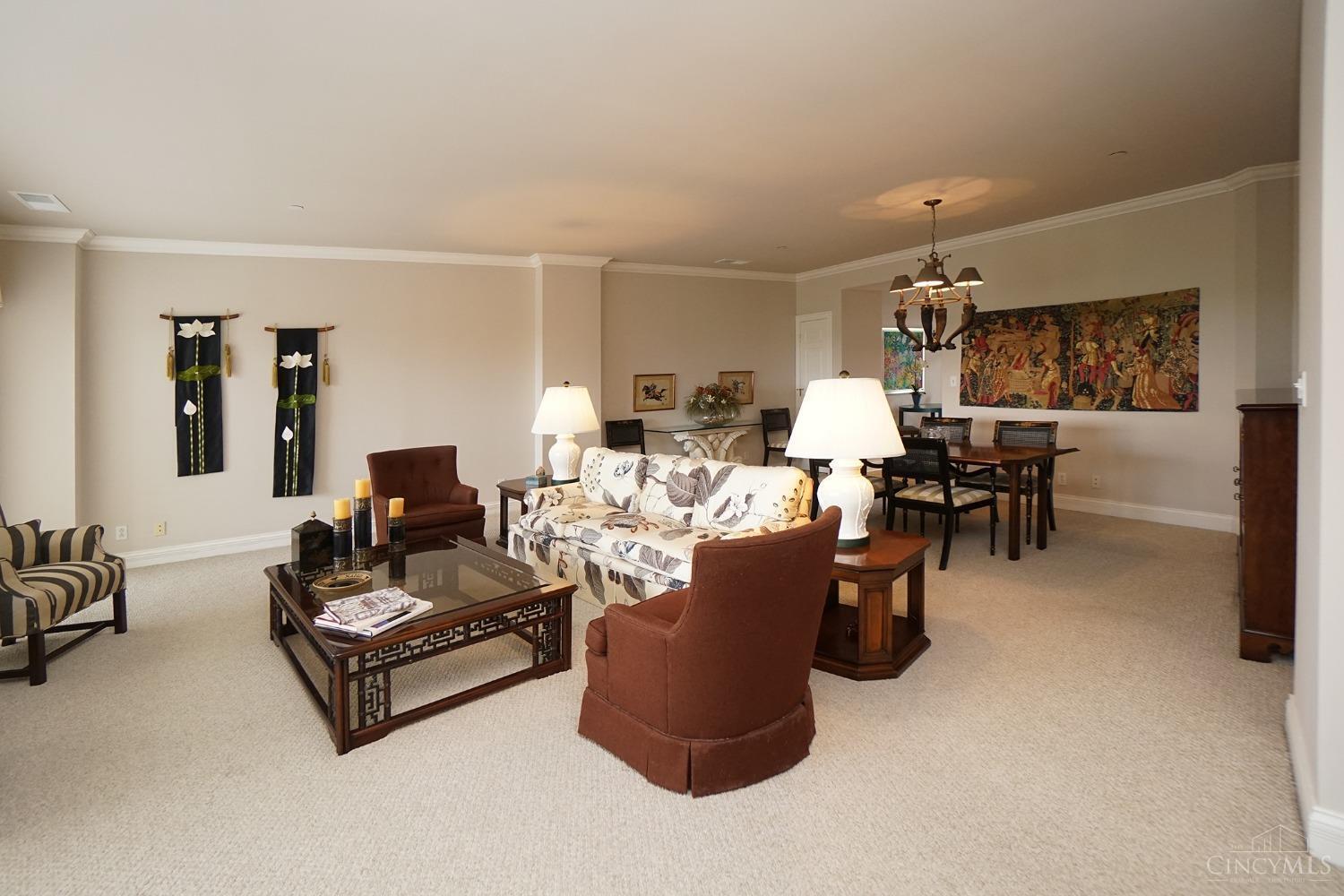 900 Adams Crossing 5400