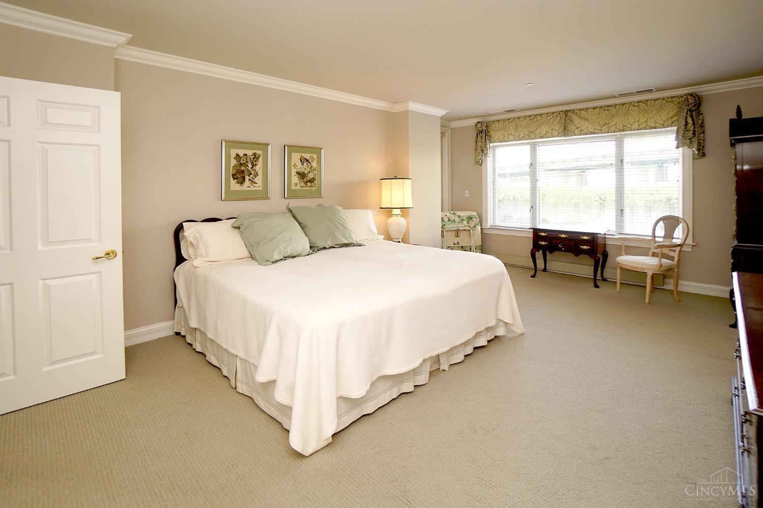 900 Adams Crossing 5400