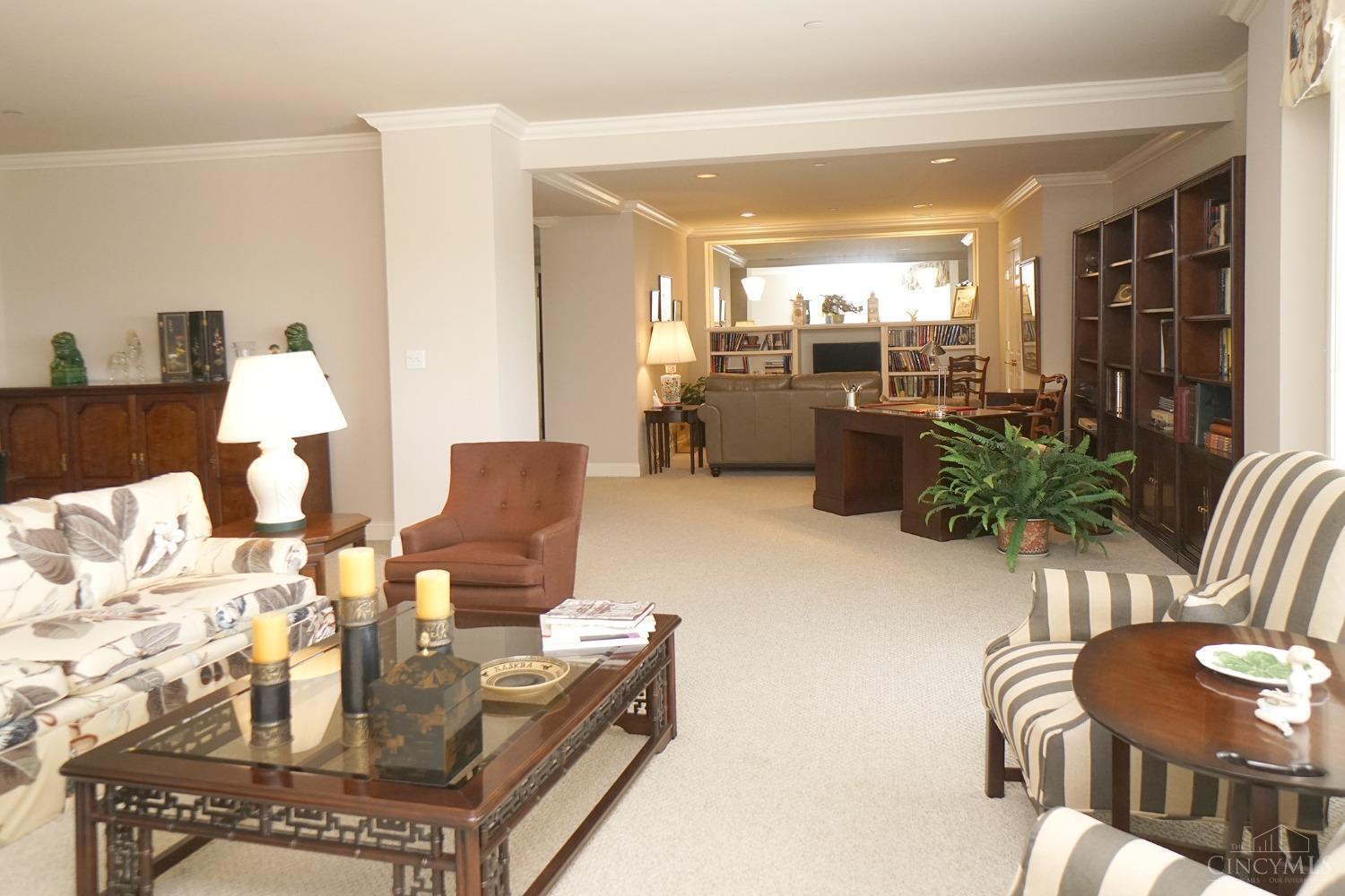 900 Adams Crossing 5400