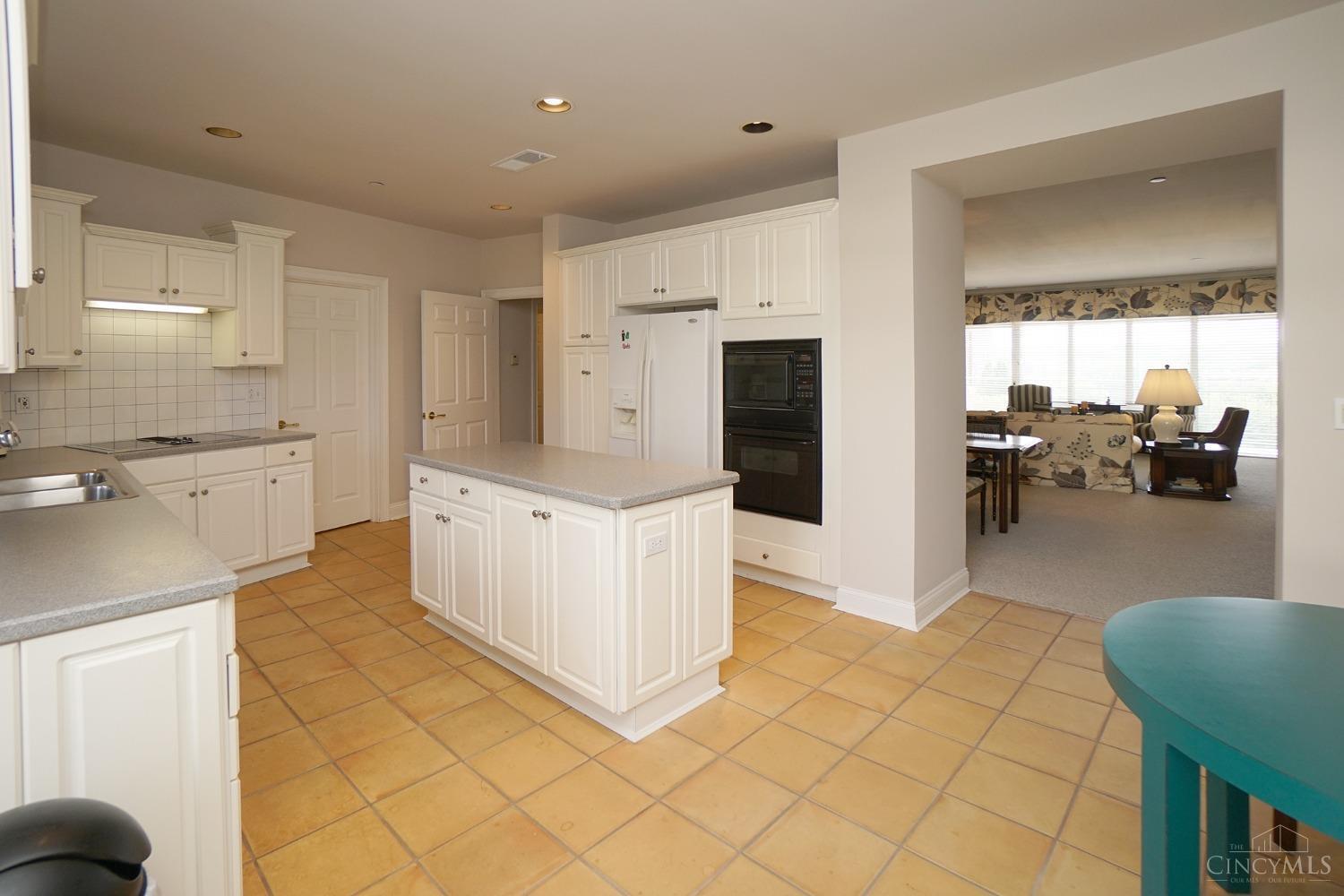 900 Adams Crossing 5400