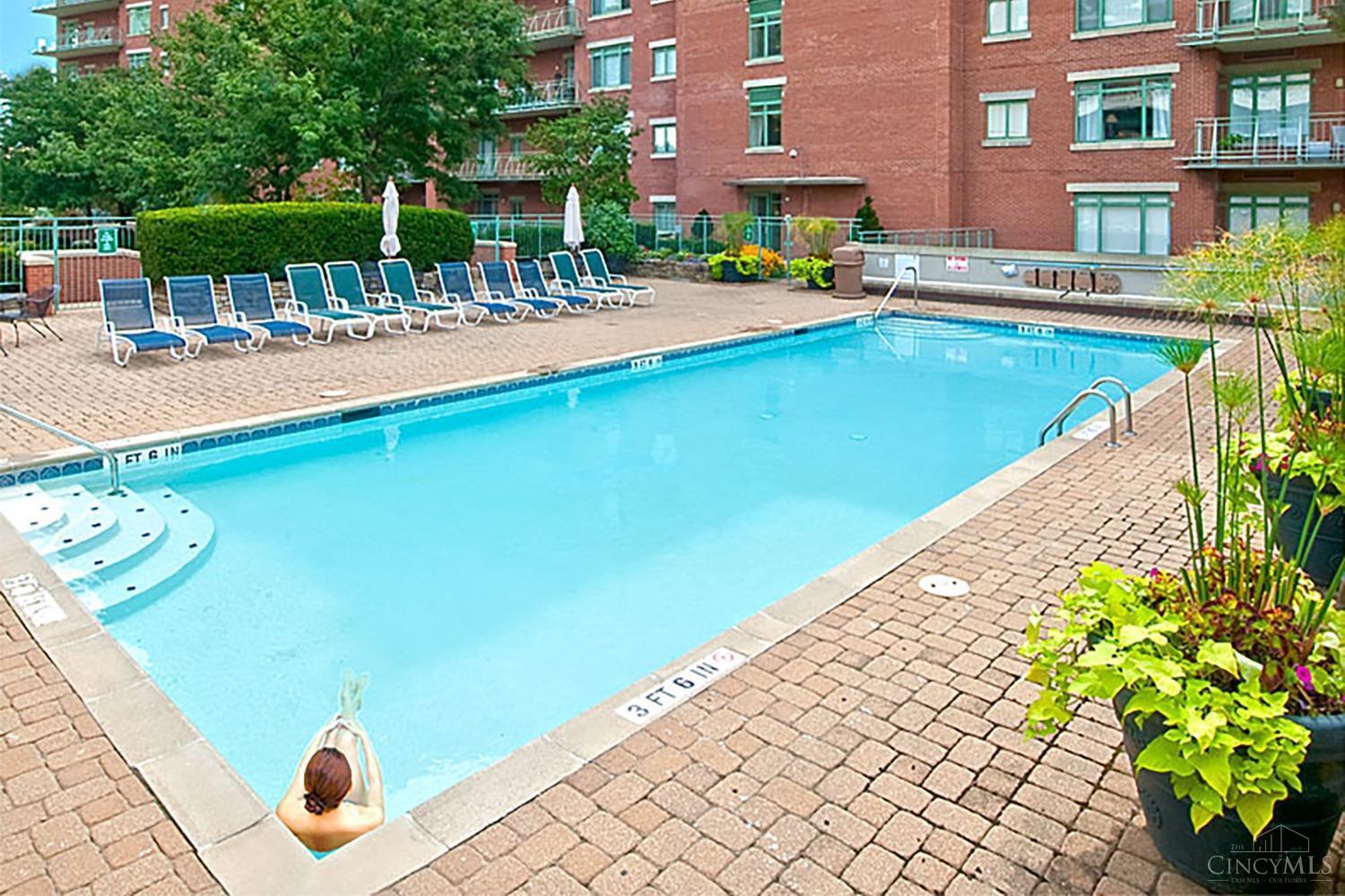 900 Adams Crossing 5400