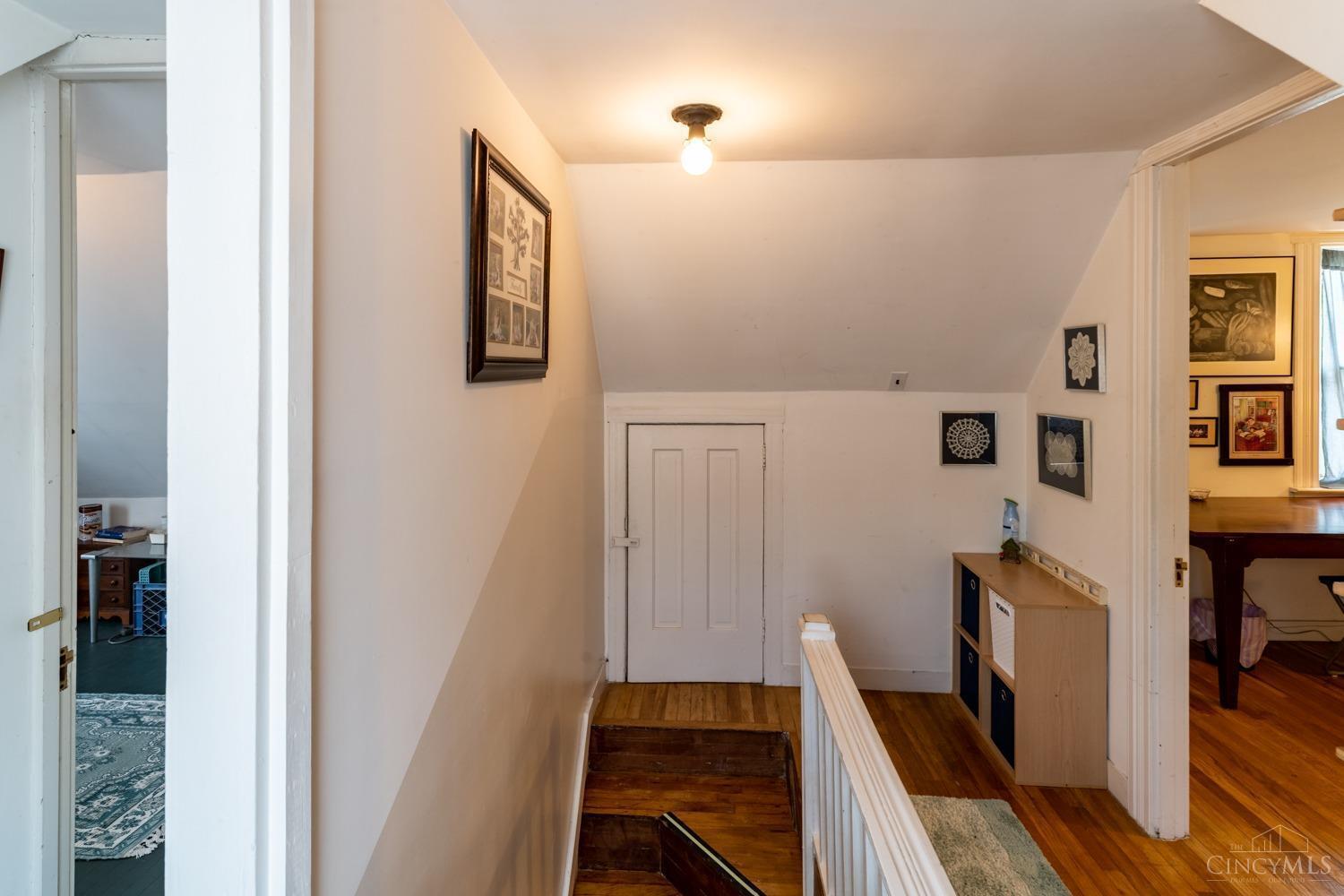 2846 Observatory Avenue