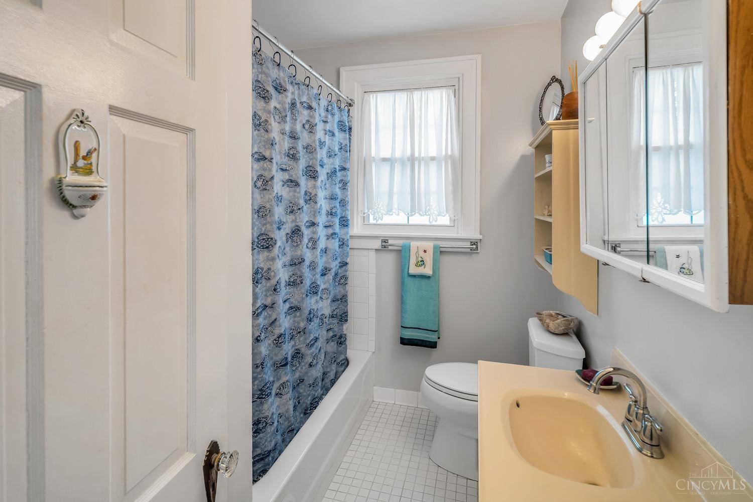 2846 Observatory Avenue