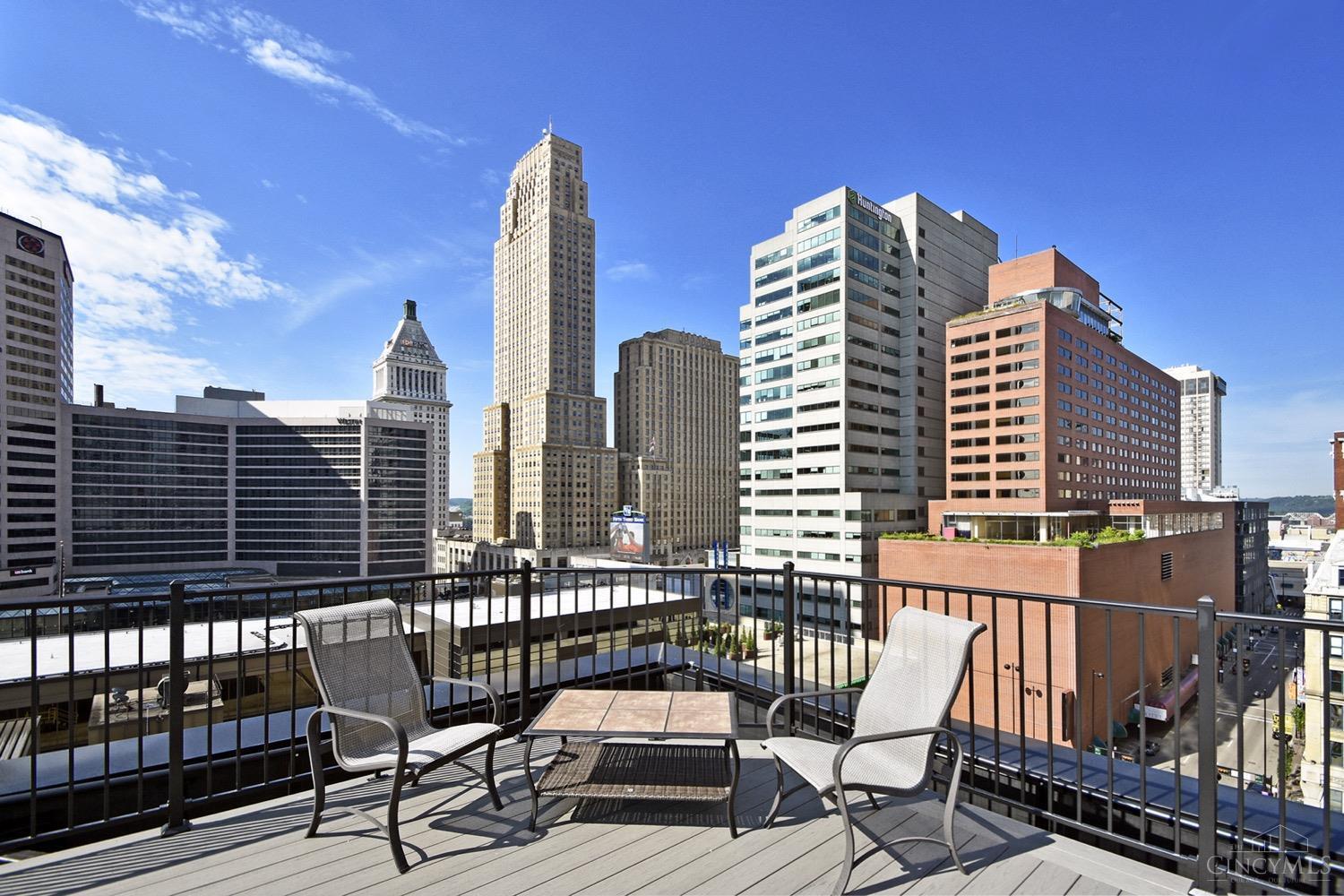 26 E Sixth Street 202