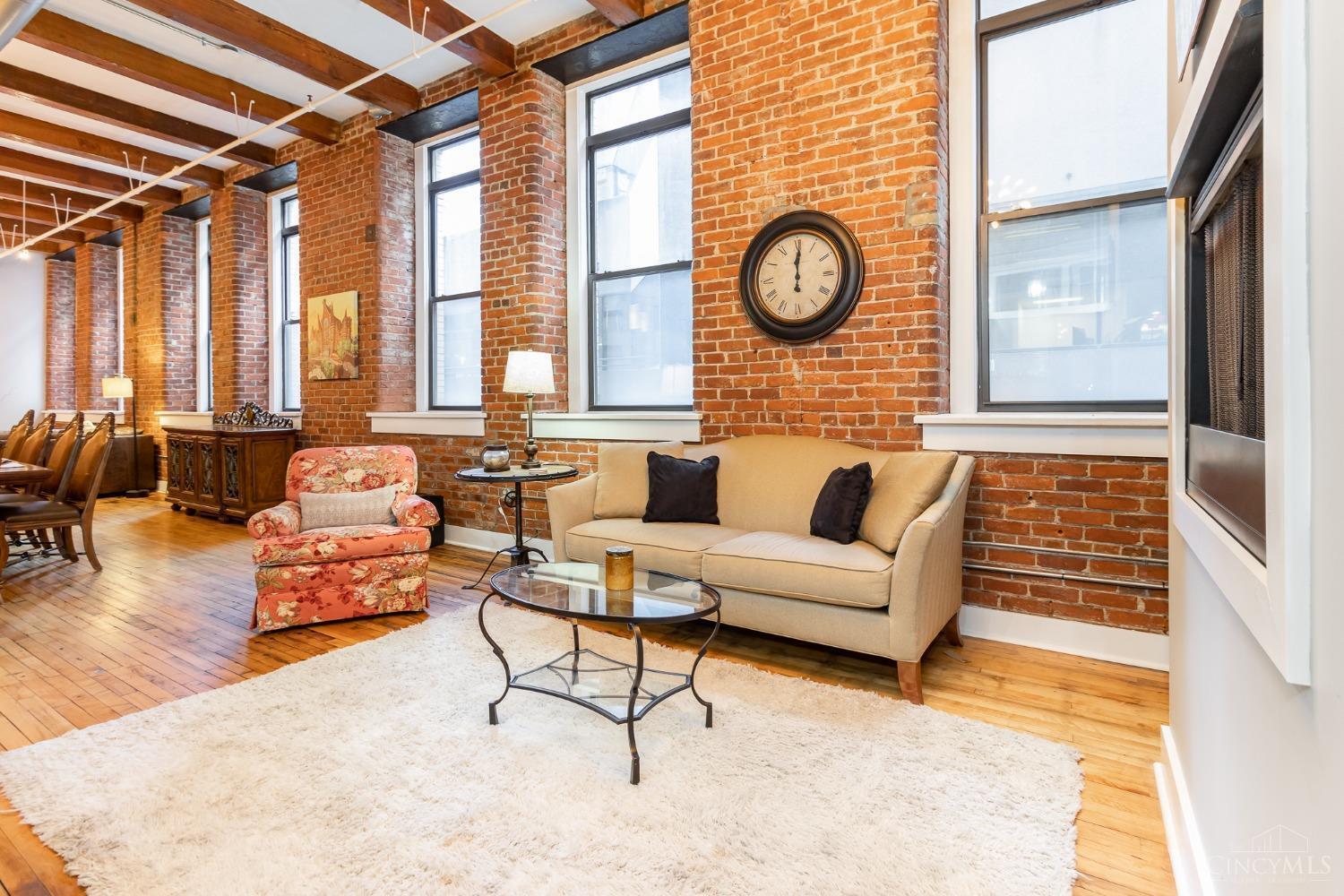 26 E Sixth Street 202