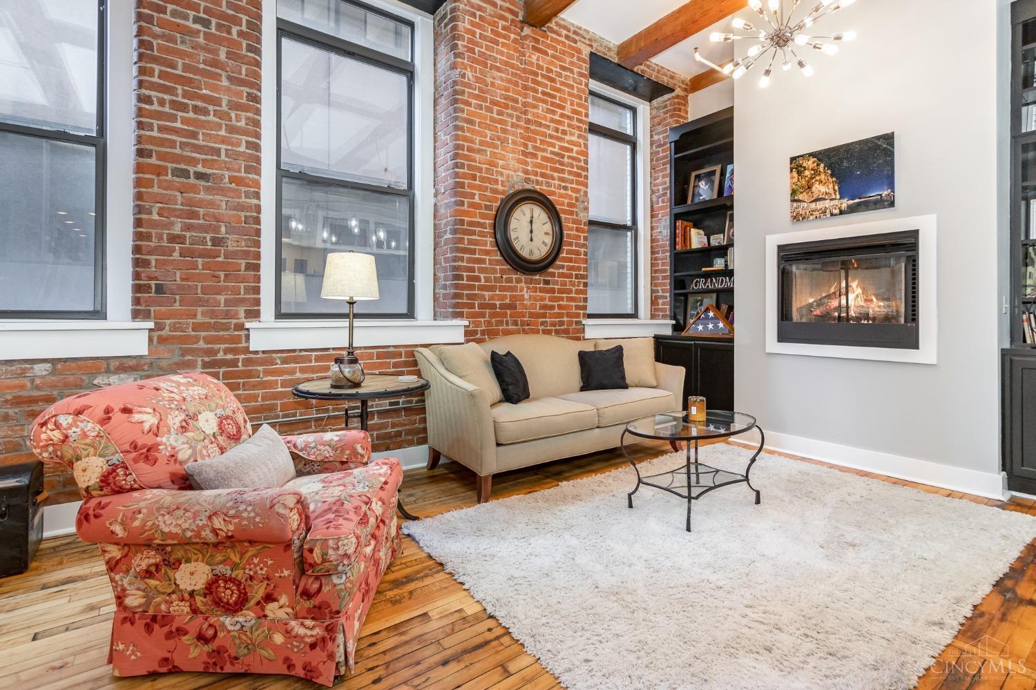 26 E Sixth Street 202