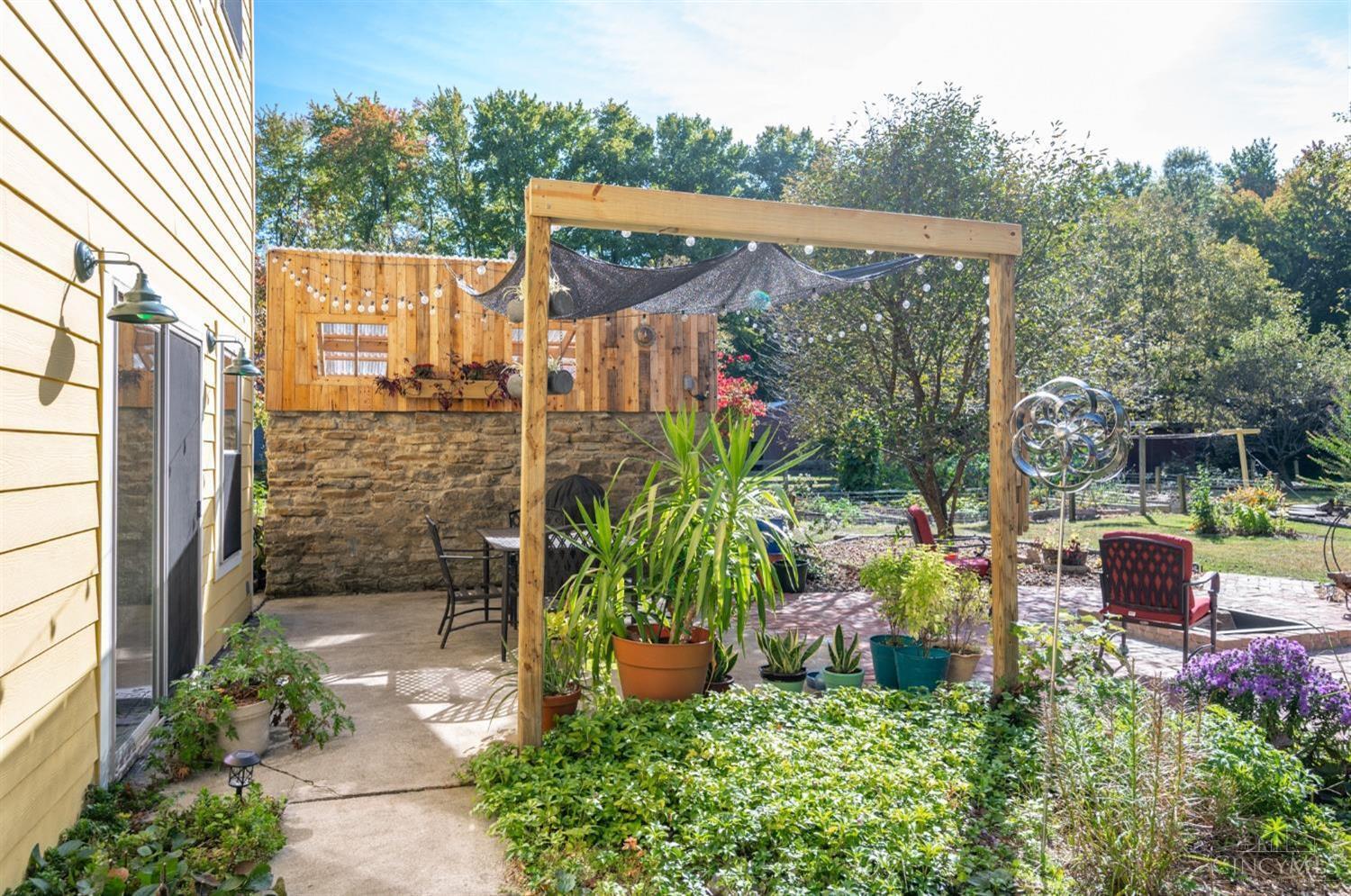 2229 Laurel Lindale Road